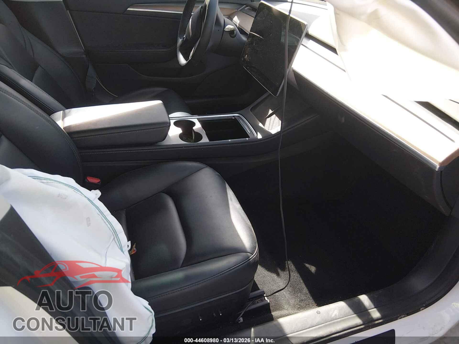 TESLA MODEL 3 2022 - 5YJ3E1EB3NF257659