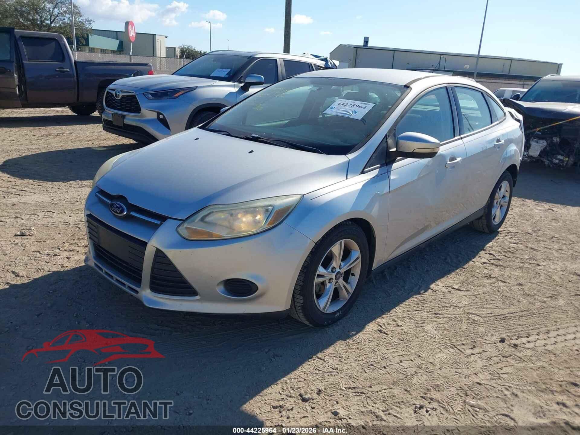 FORD FOCUS 2014 - 1FADP3F22EL256093
