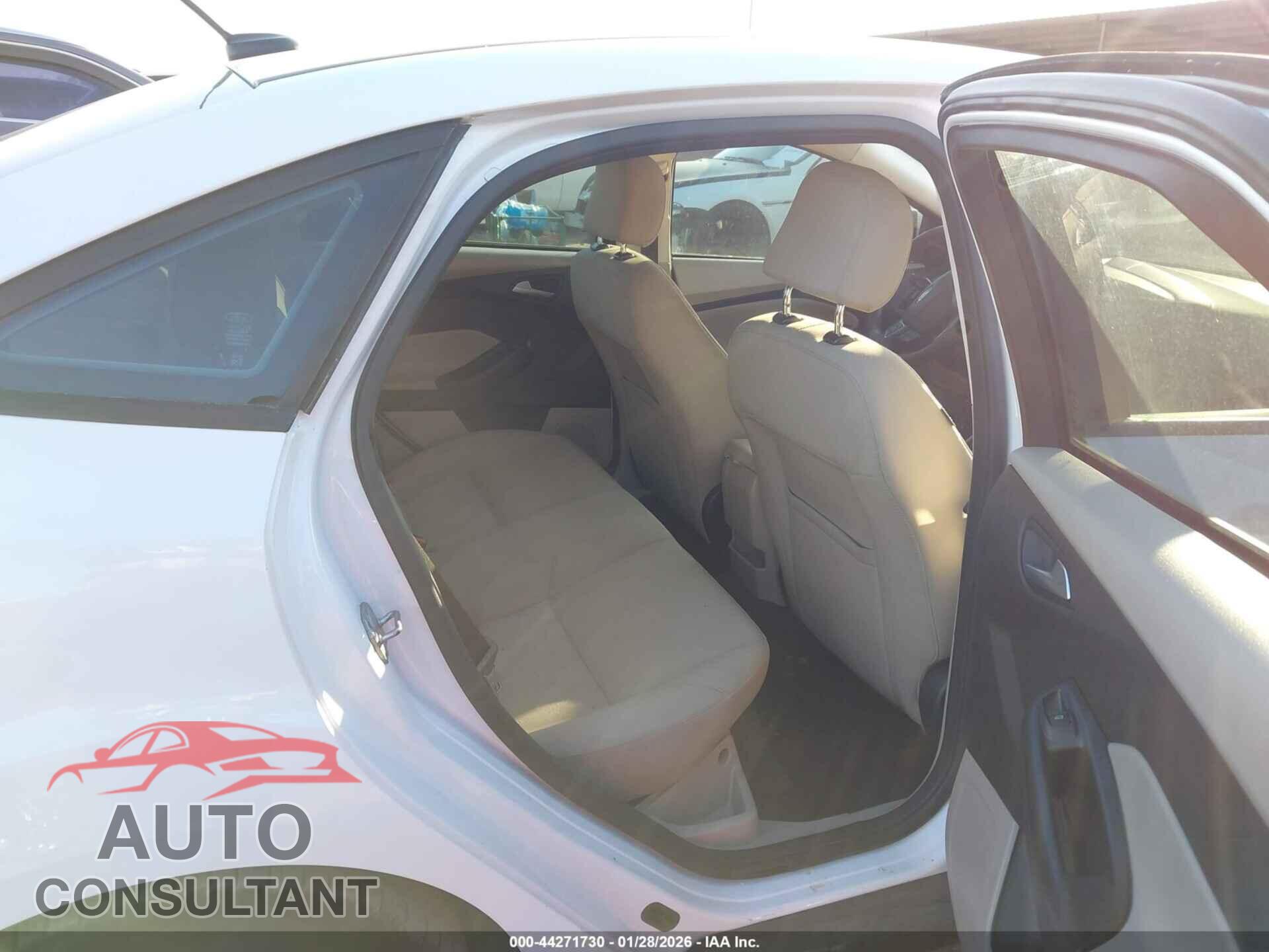 FORD FOCUS 2016 - 1FADP3F20GL351092