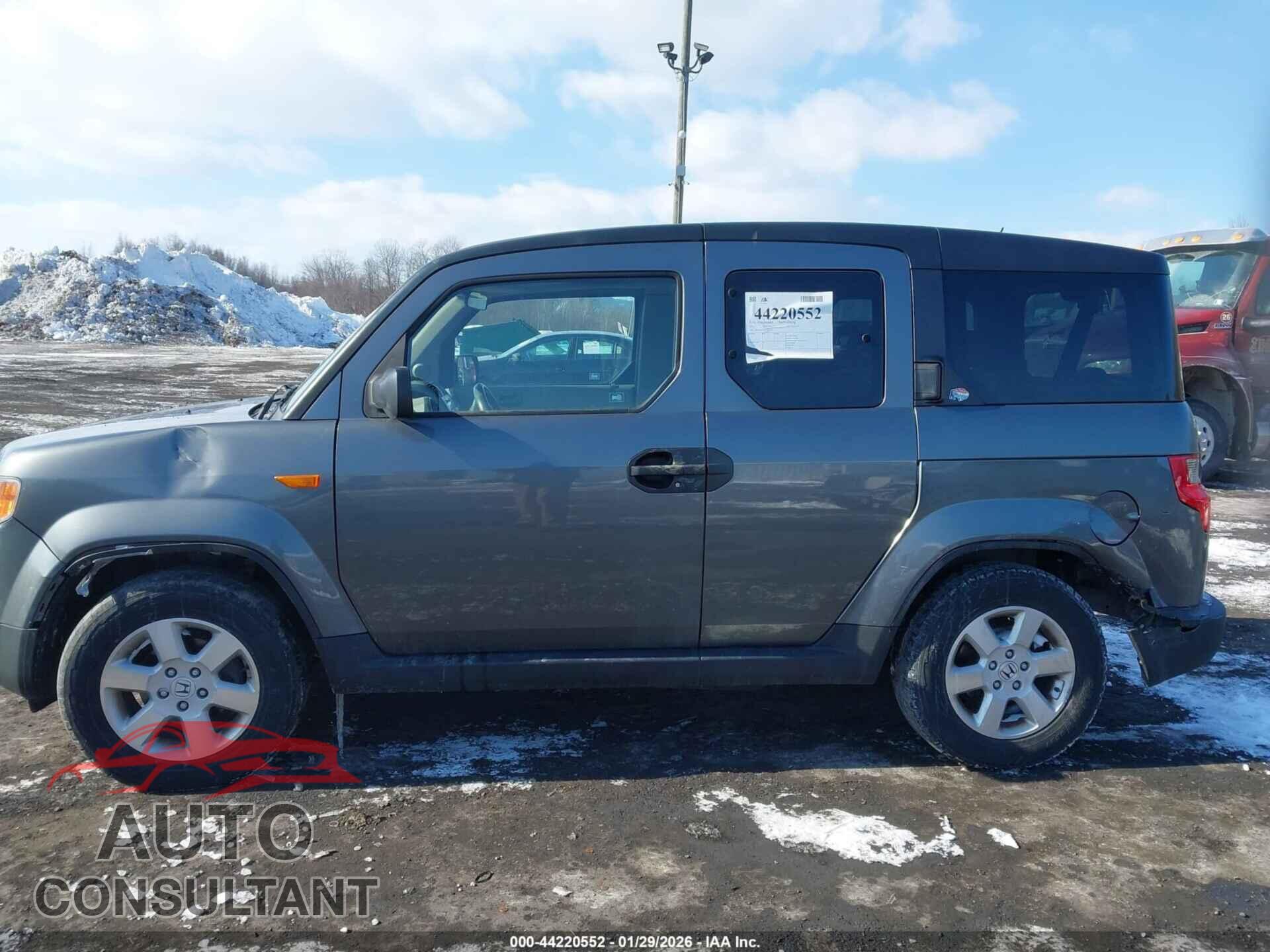 HONDA ELEMENT 2011 - 5J6YH2H77BL001120