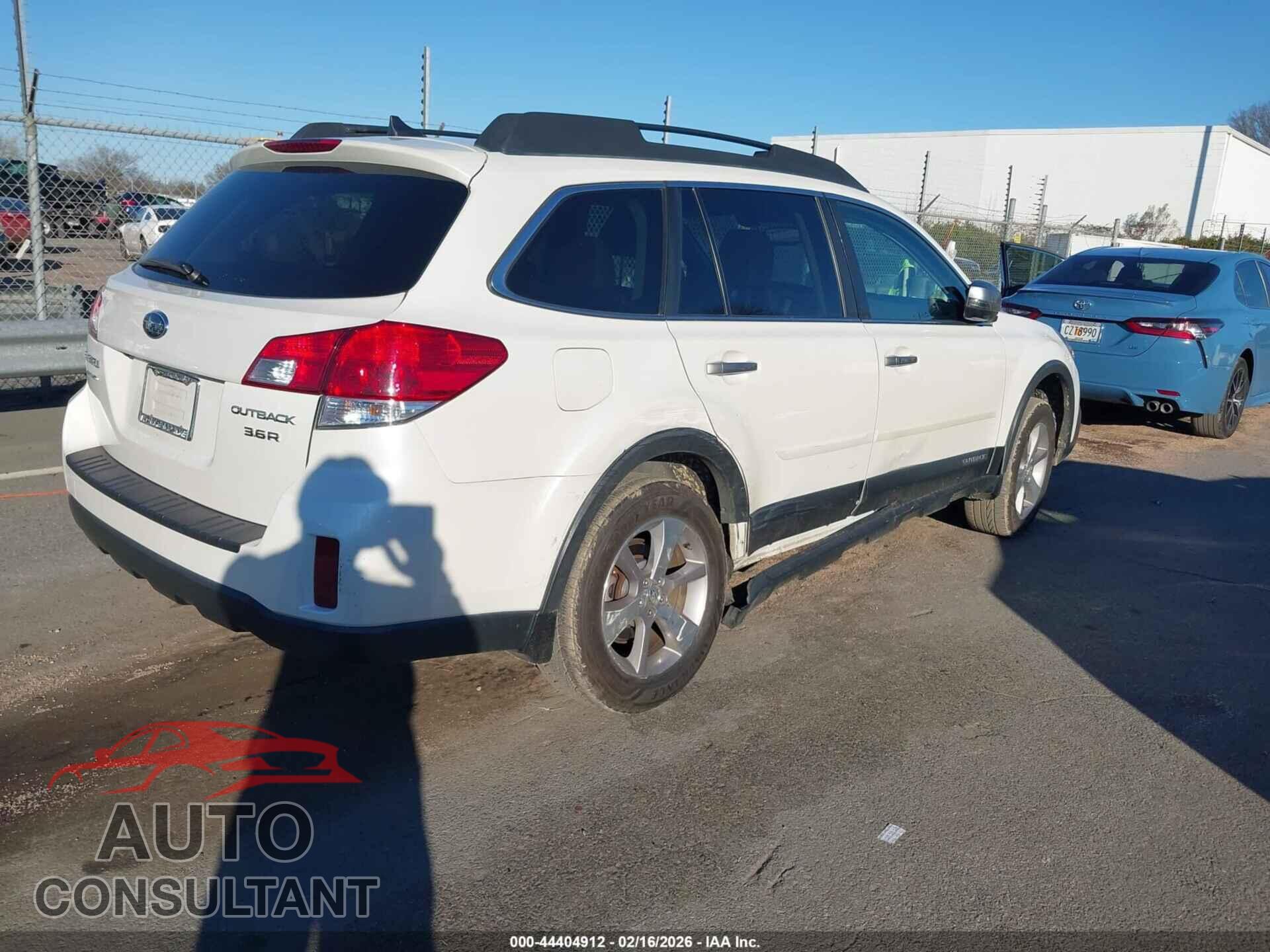 SUBARU OUTBACK 2014 - 4S4BRDPC2E2277956