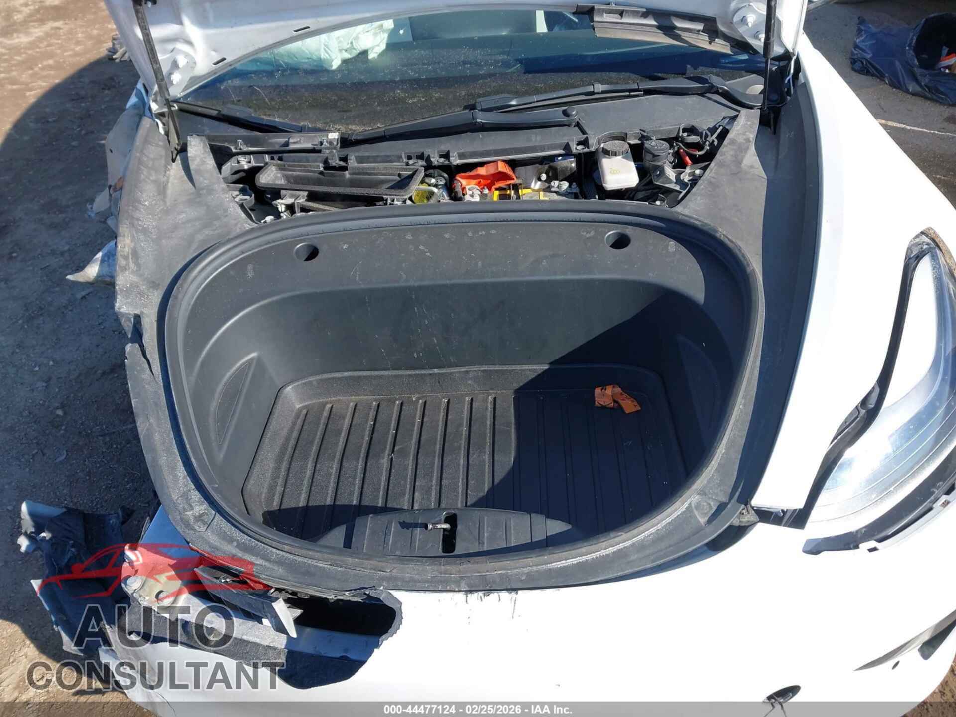 TESLA MODEL 3 2022 - 5YJ3E1EA4NF105929