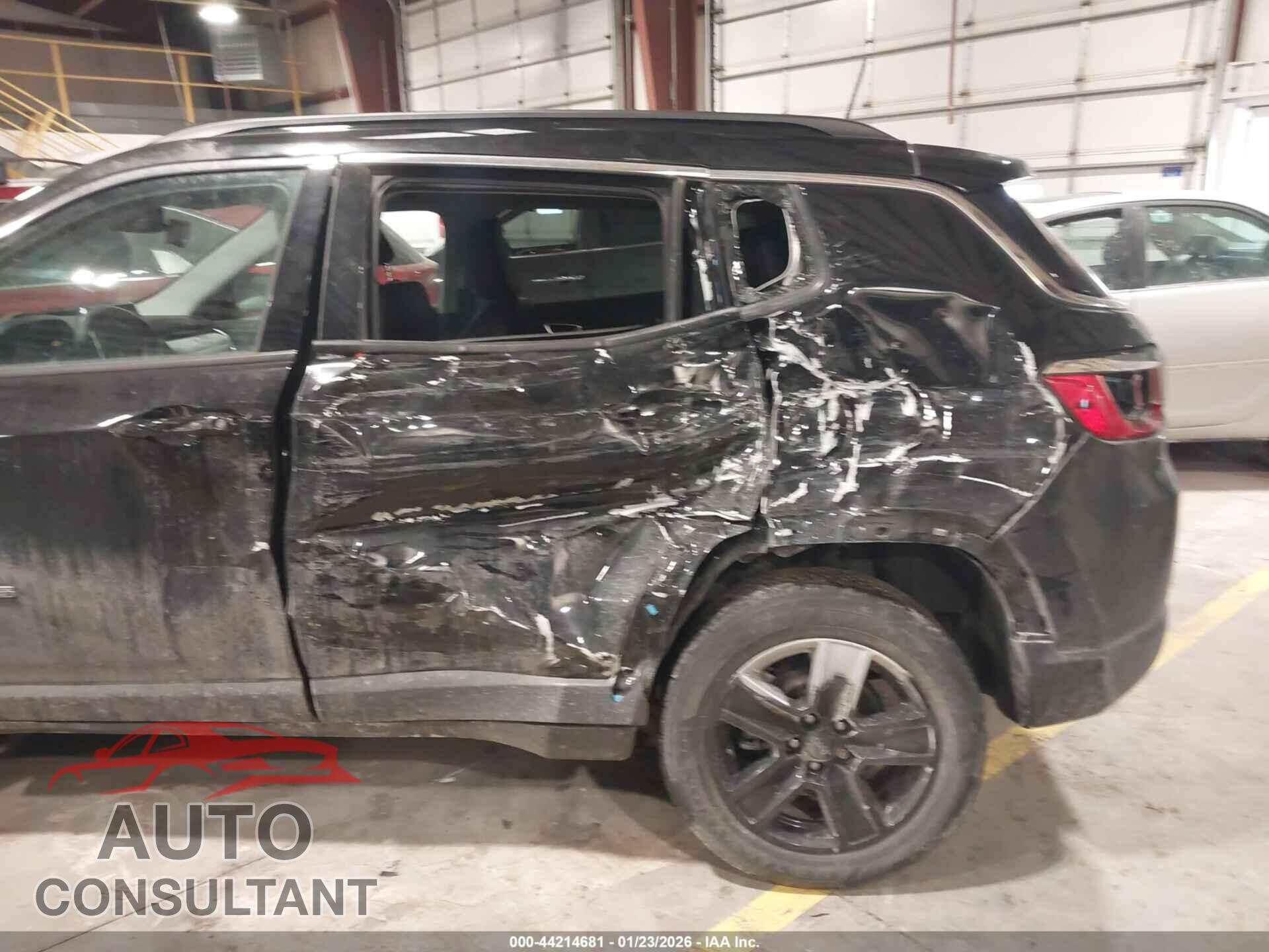 JEEP COMPASS 2022 - 3C4NJDBB2NT122409