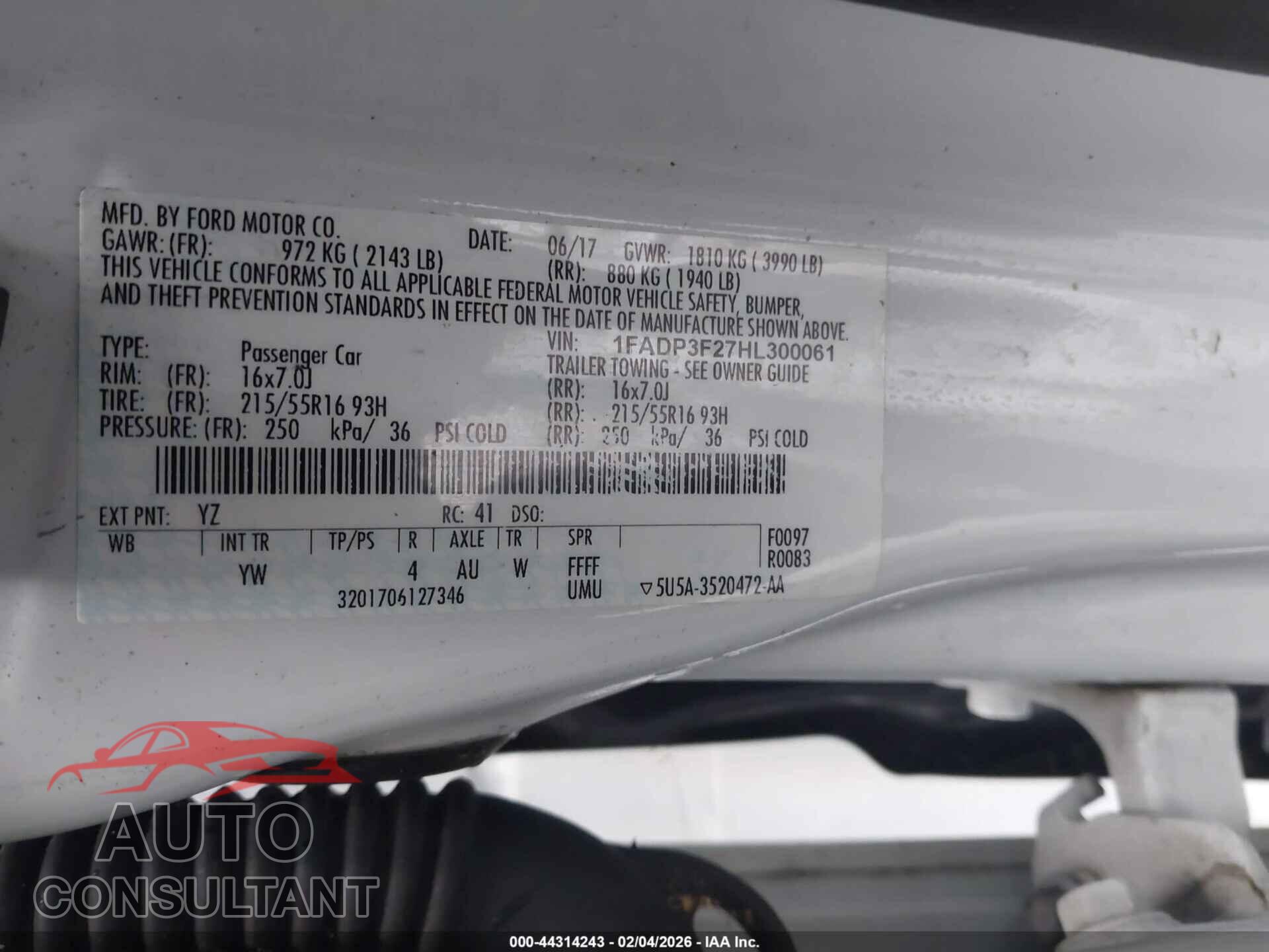 FORD FOCUS 2017 - 1FADP3F27HL300061