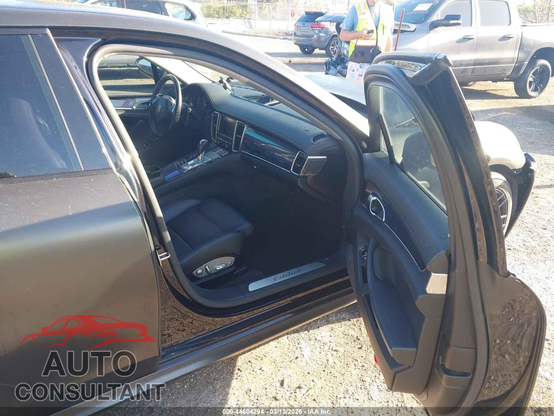 PORSCHE PANAMERA 2016 - WP0AA2A71GL000980