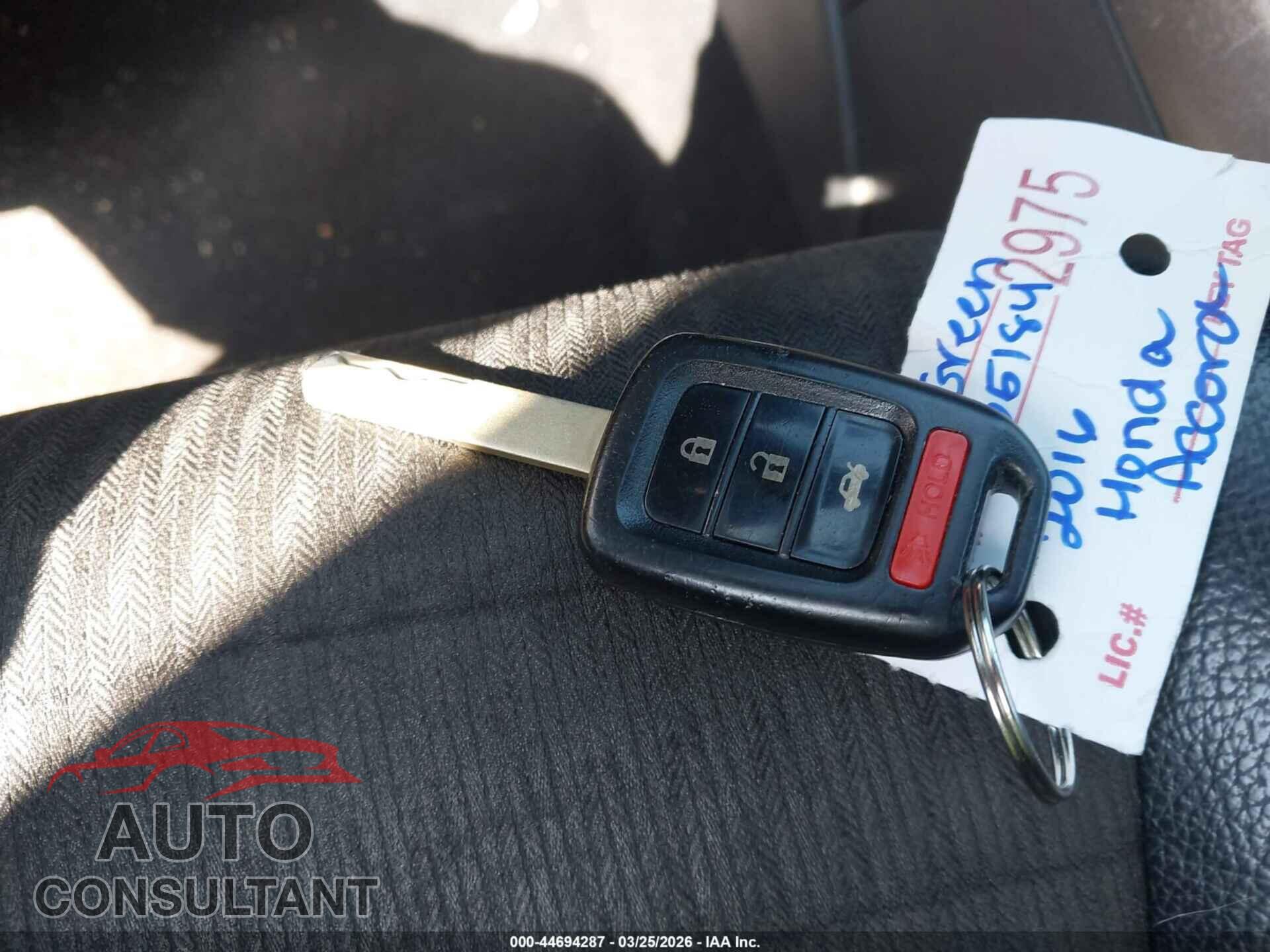 HONDA ACCORD 2016 - 1HGCR2F50GA138564