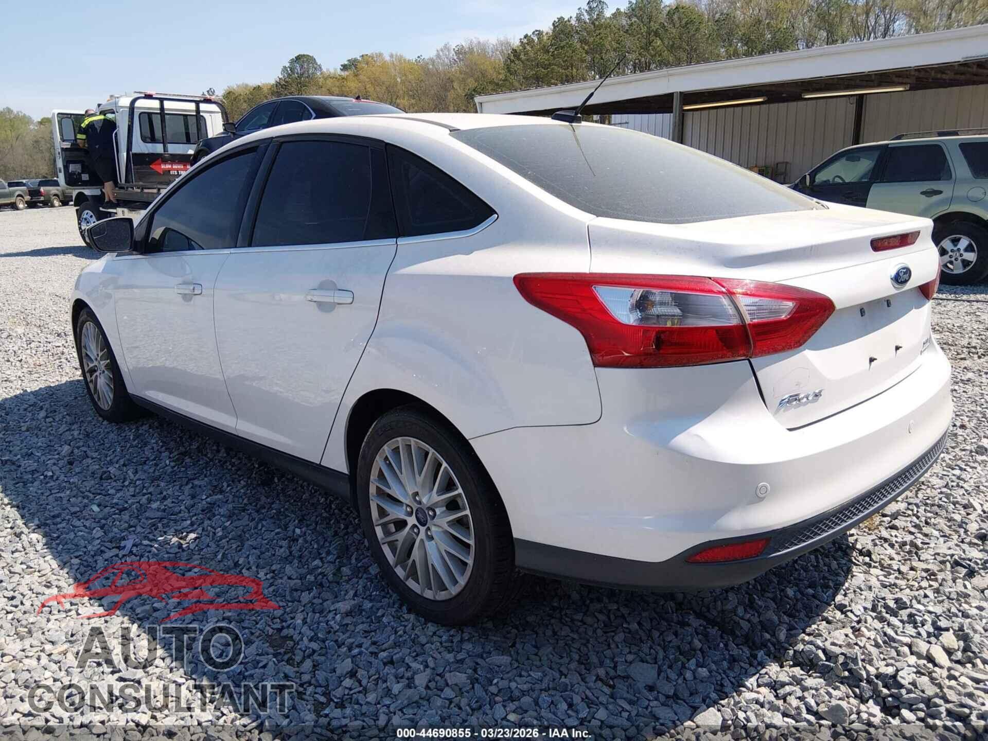 FORD FOCUS 2012 - 1FAHP3H24CL463435