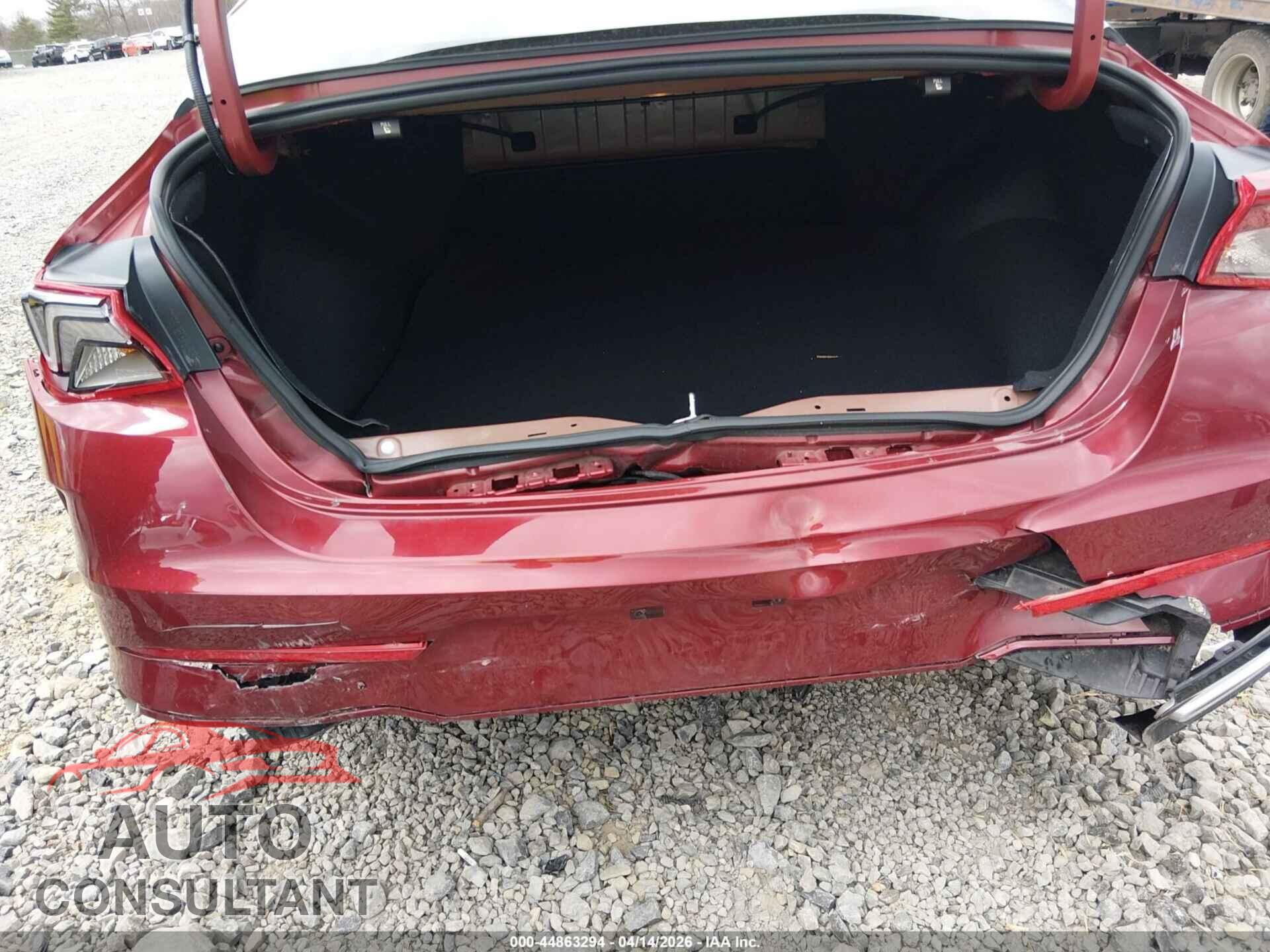 KIA K5 2023 - 5XXG64J22PG174357