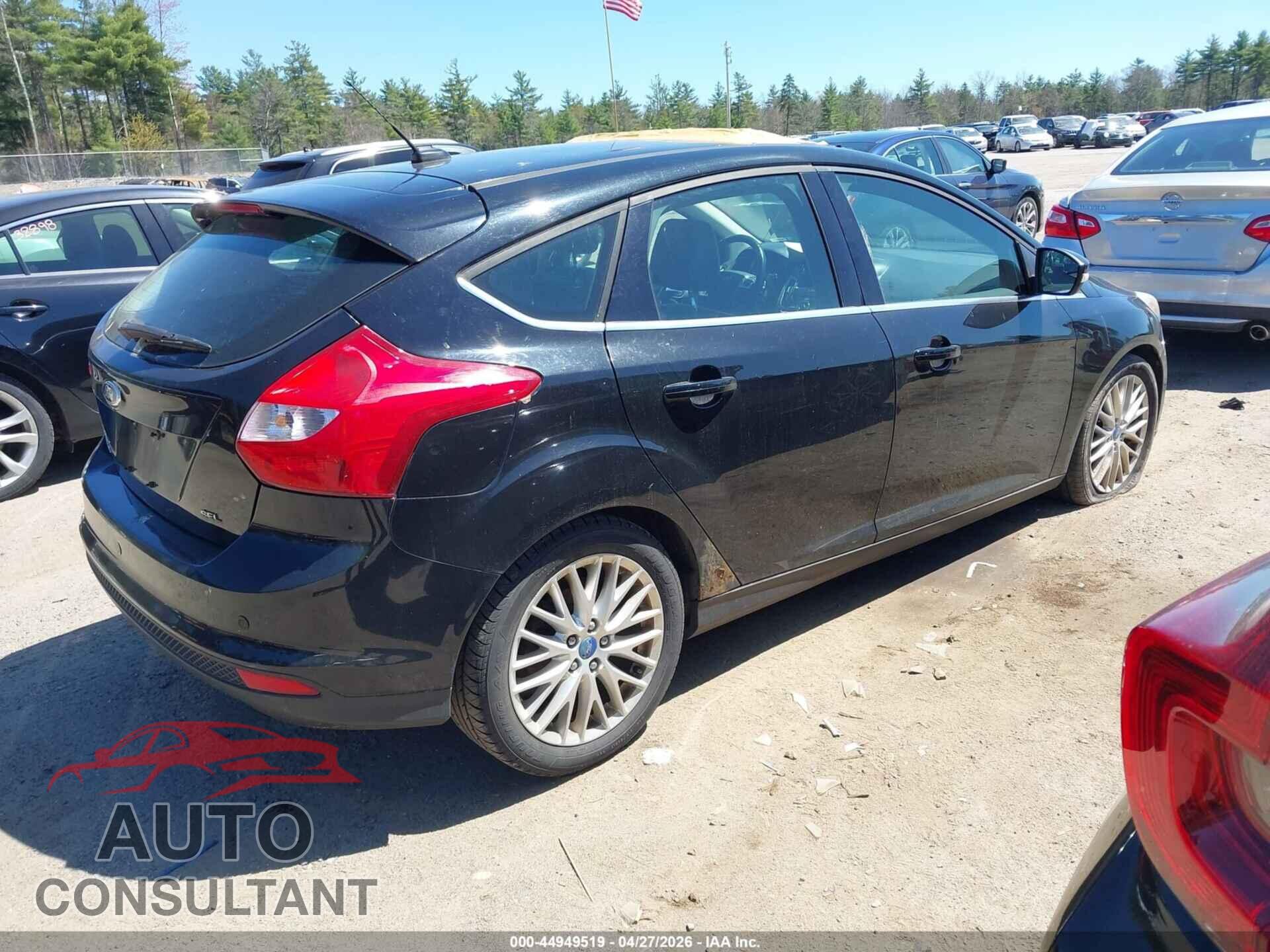FORD FOCUS 2012 - 1FAHP3M29CL209385