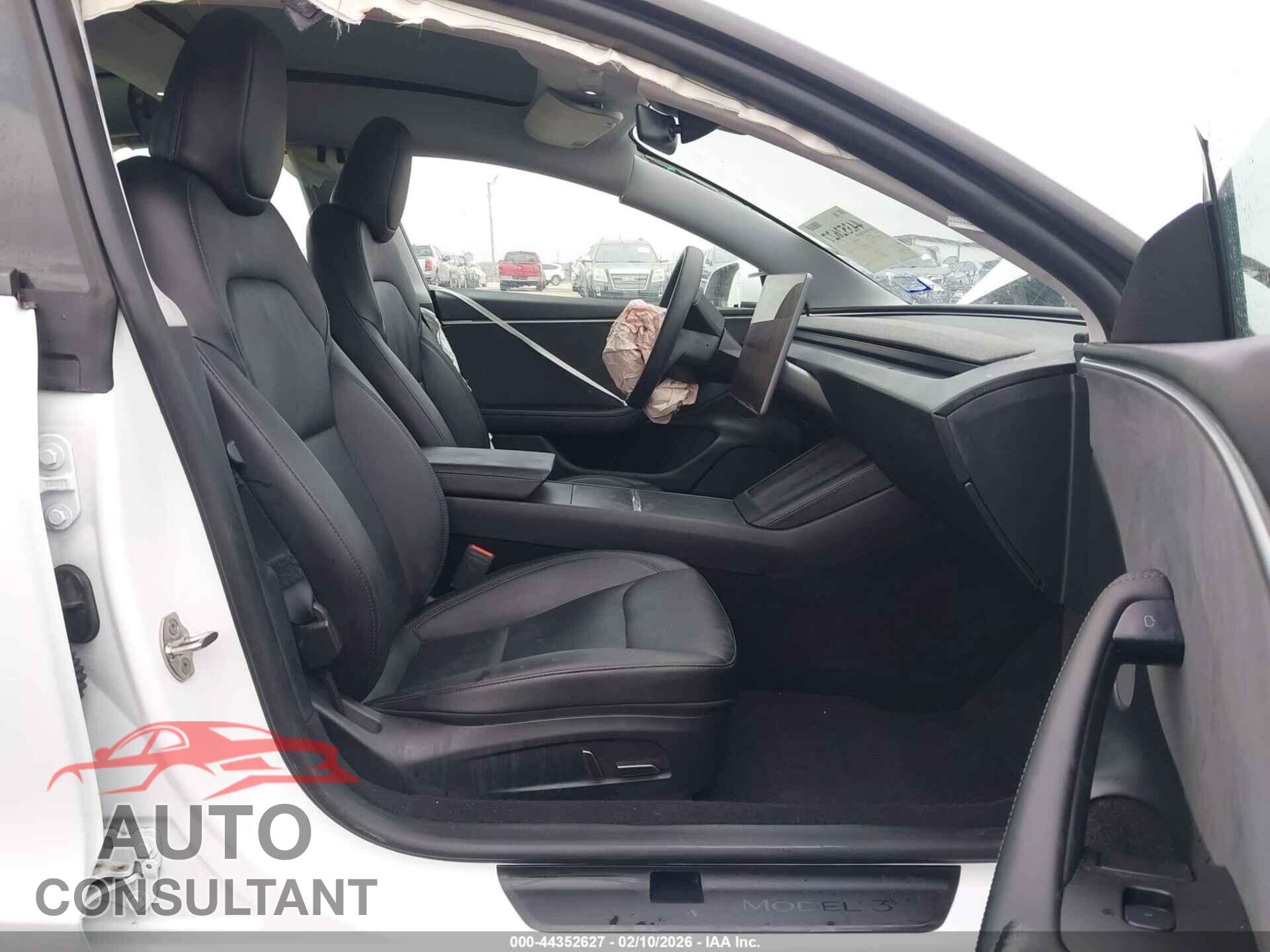 TESLA MODEL 3 2024 - 5YJ3E1EB8RF736018