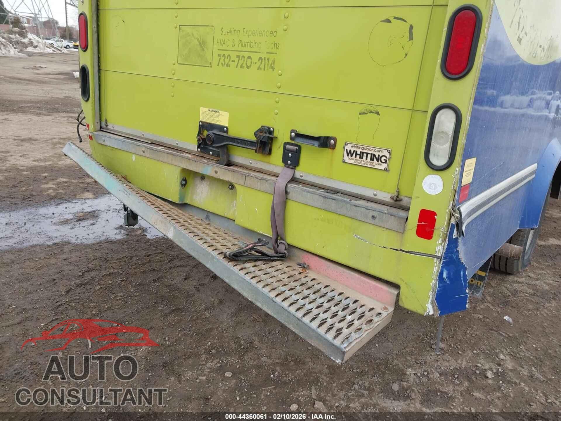 FORD E-350 CUTAWAY 2015 - 1FDWE3FL1FDA05140