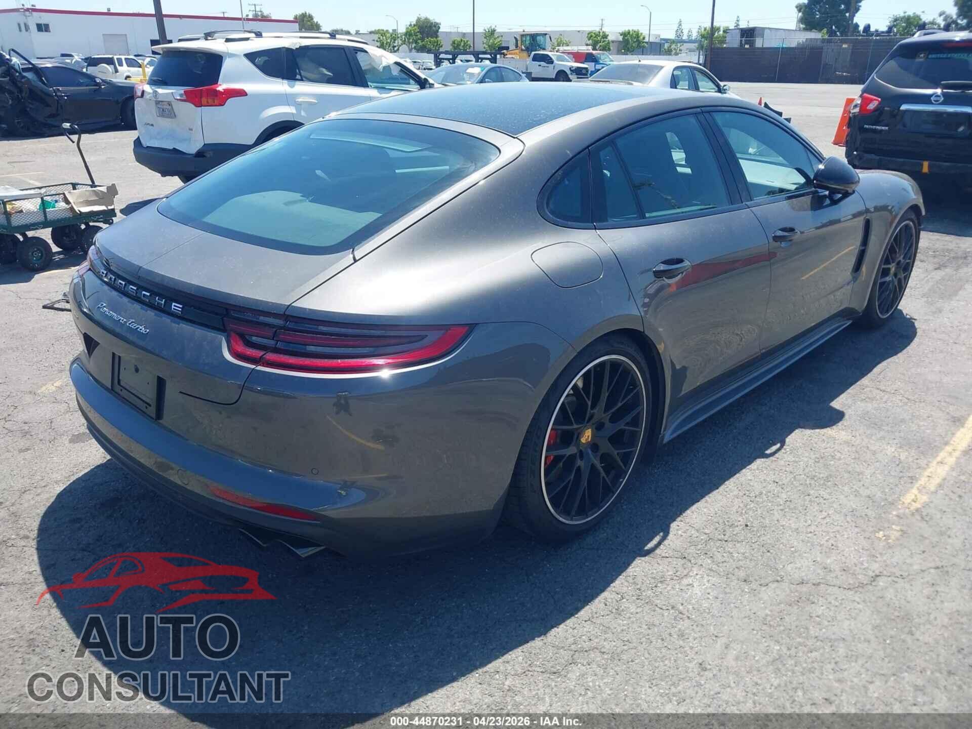 PORSCHE PANAMERA 2017 - WP0AF2A75HL152828