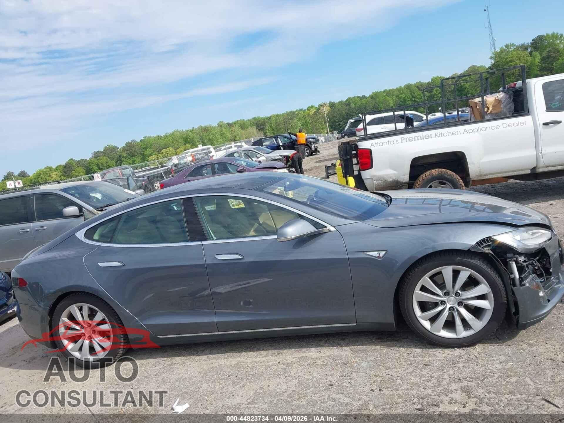 TESLA MODEL S 2013 - 5YJSA1CP3DFP23840