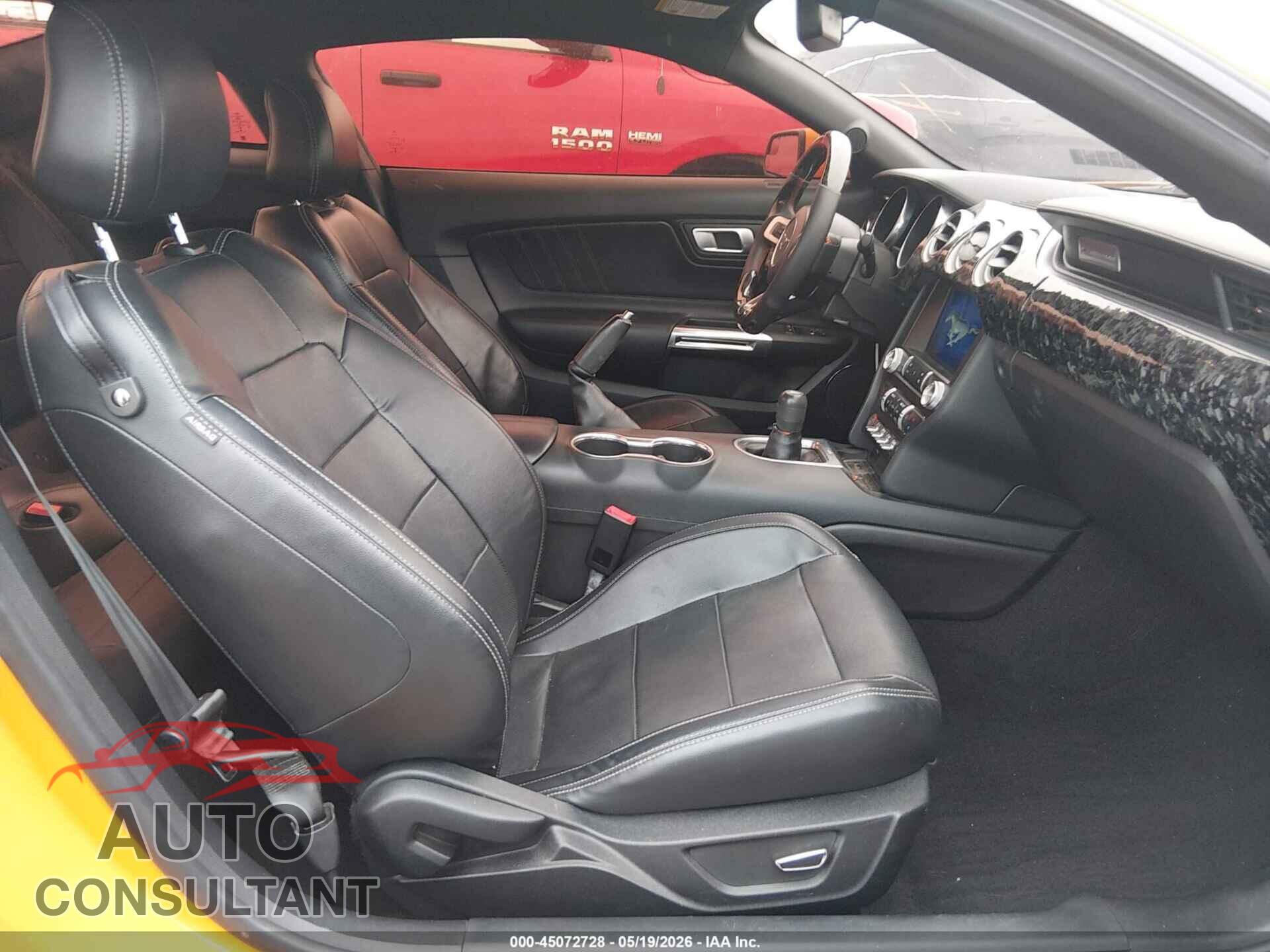 FORD MUSTANG 2019 - 1FA6P8CF5K5117928