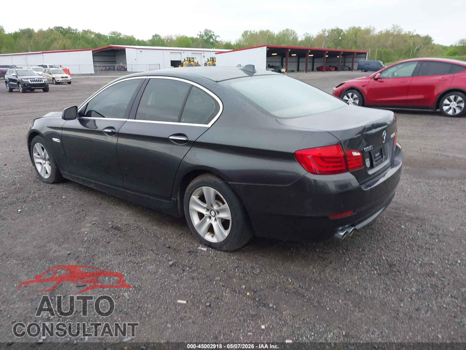 BMW 528I 2011 - WBAFR1C59BC746524