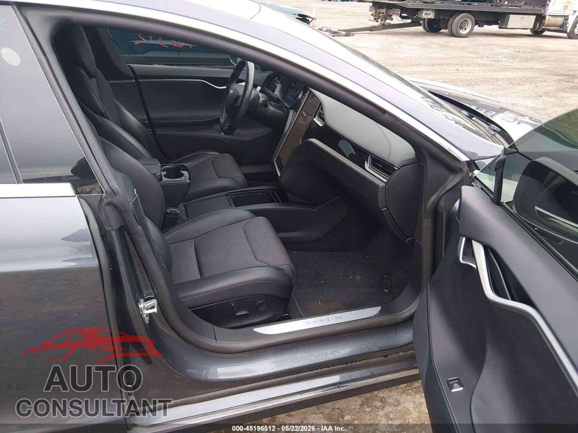 TESLA MODEL S 2019 - 5YJSA1E26KF300801