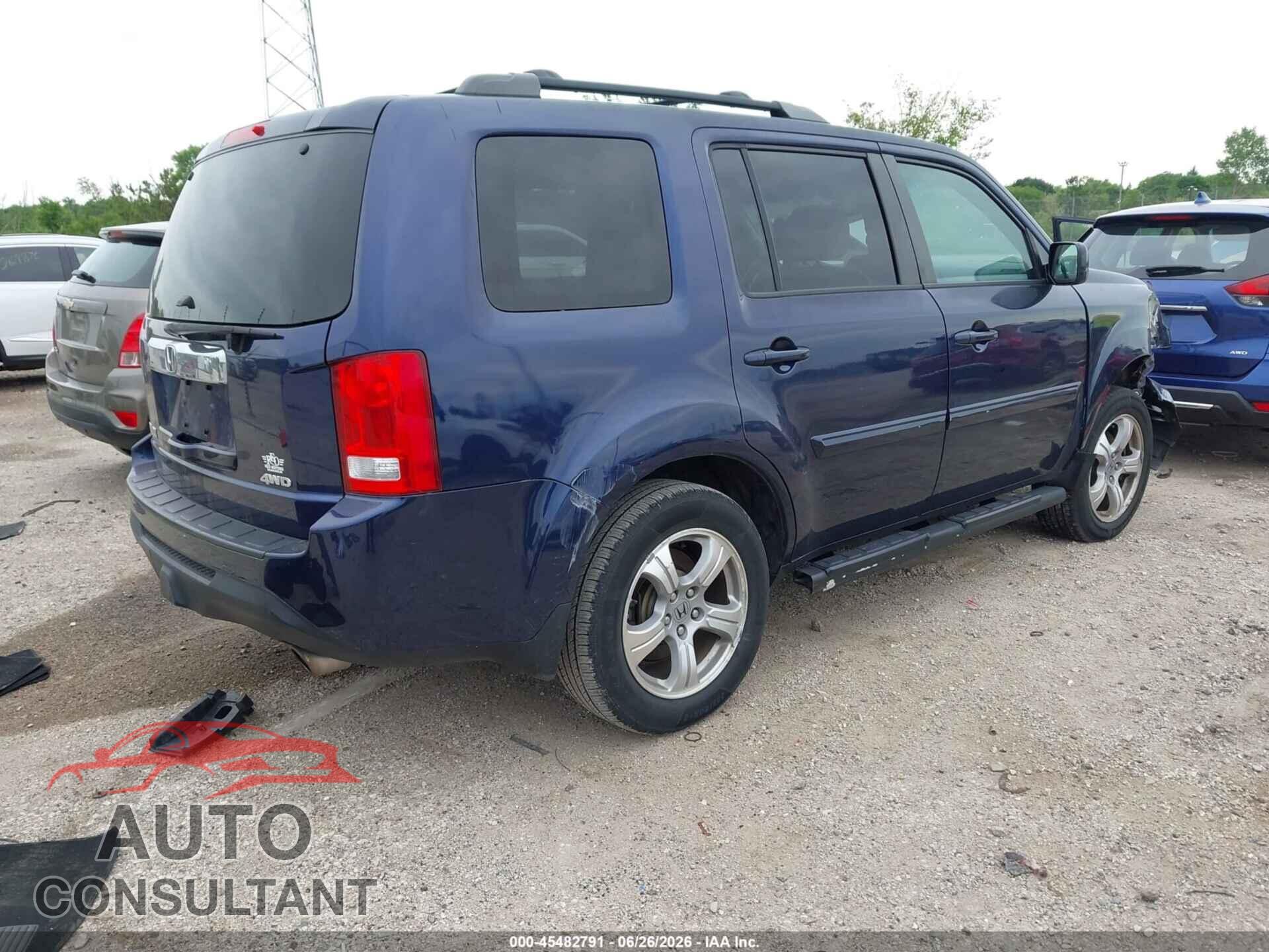 HONDA PILOT 2013 - 5FNYF4H79DB015579