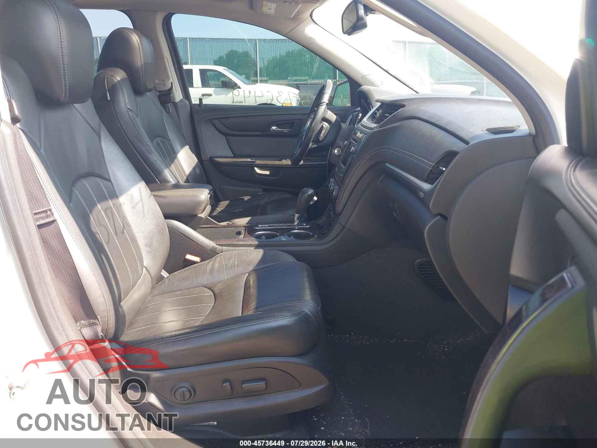 CHEVROLET TRAVERSE 2015 - 1GNKRJKD9FJ314082