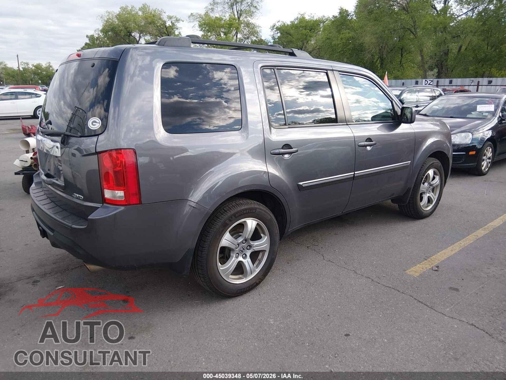 HONDA PILOT 2015 - 5FNYF4H54FB007097
