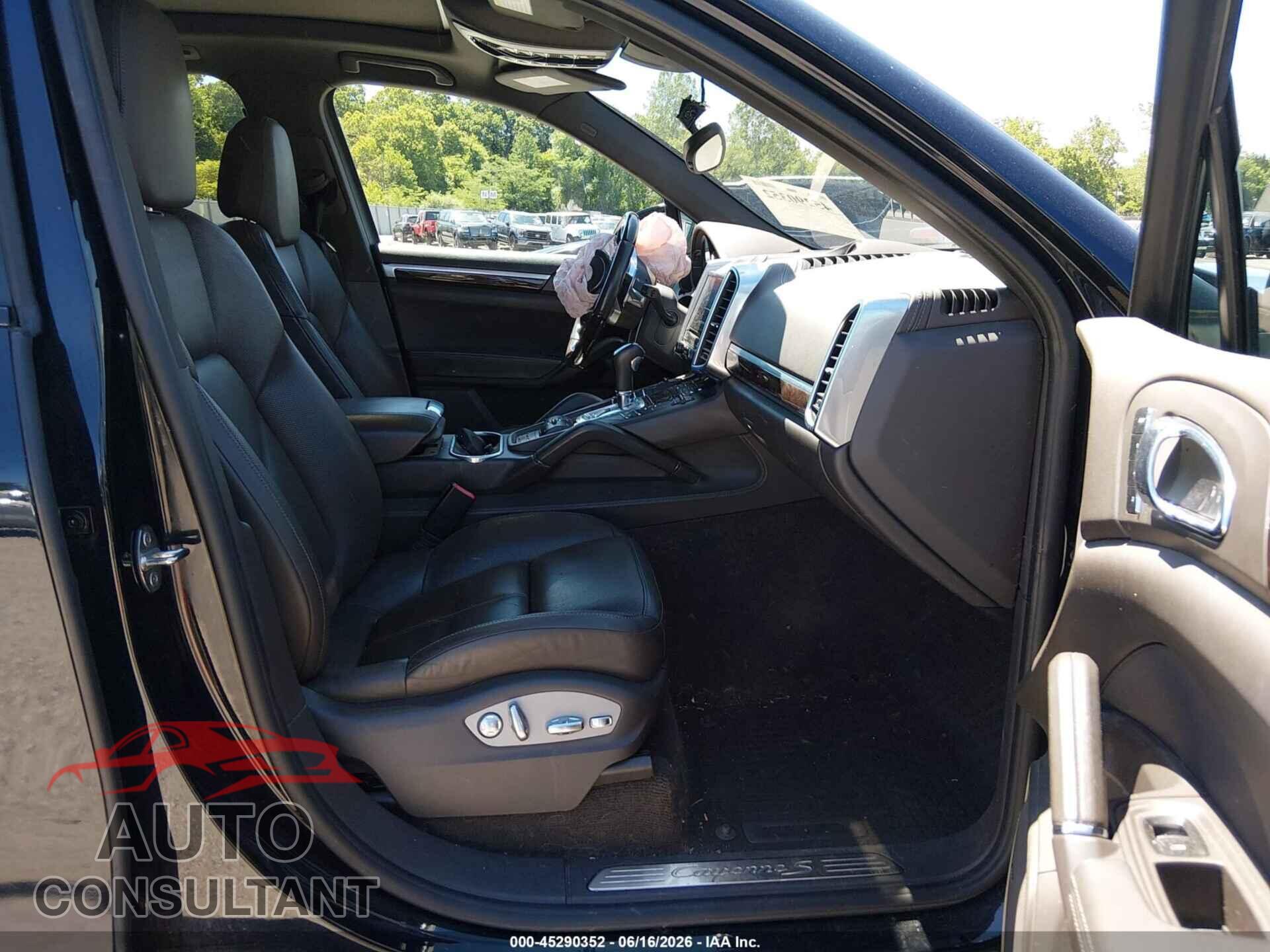 PORSCHE CAYENNE E-HYBRID 2017 - WP1AE2A25HLA75271