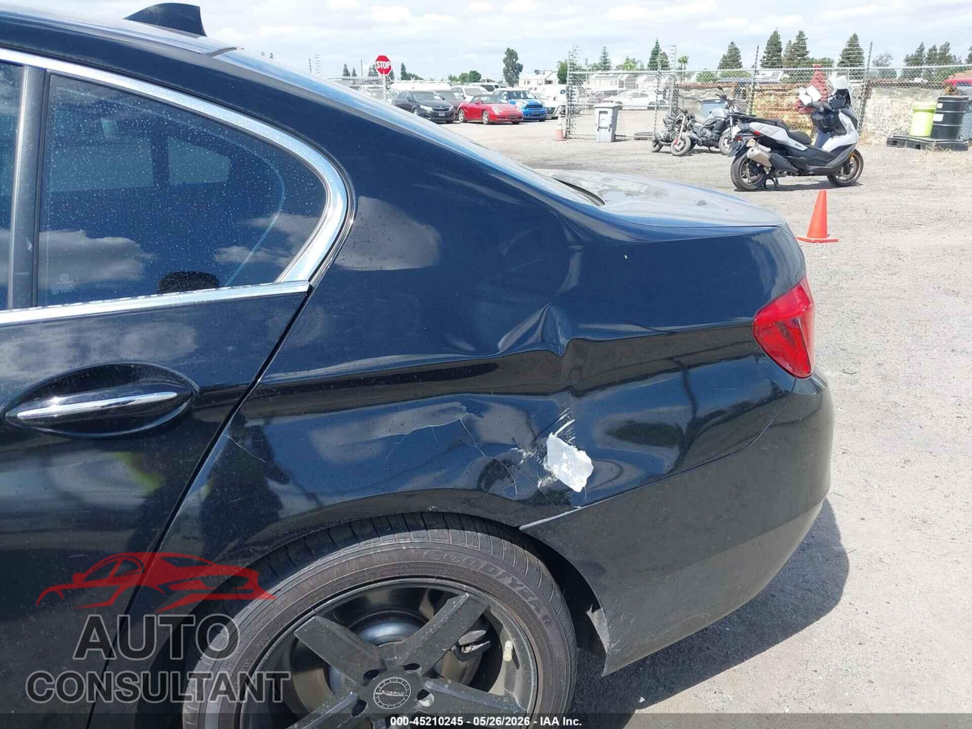 BMW 528I 2016 - WBA5A5C56GG347399