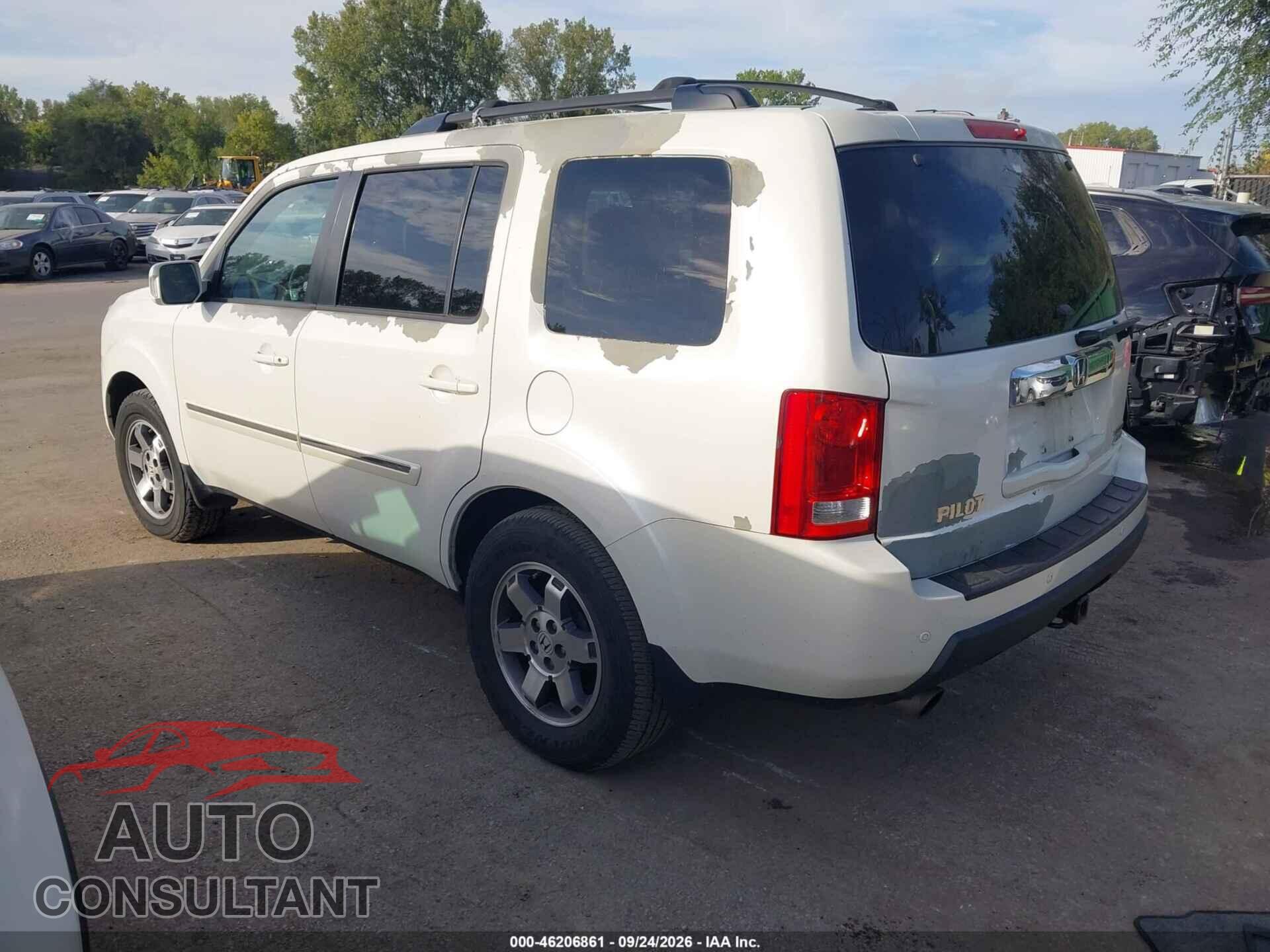 HONDA PILOT 2011 - 5FNYF4H90BB074311