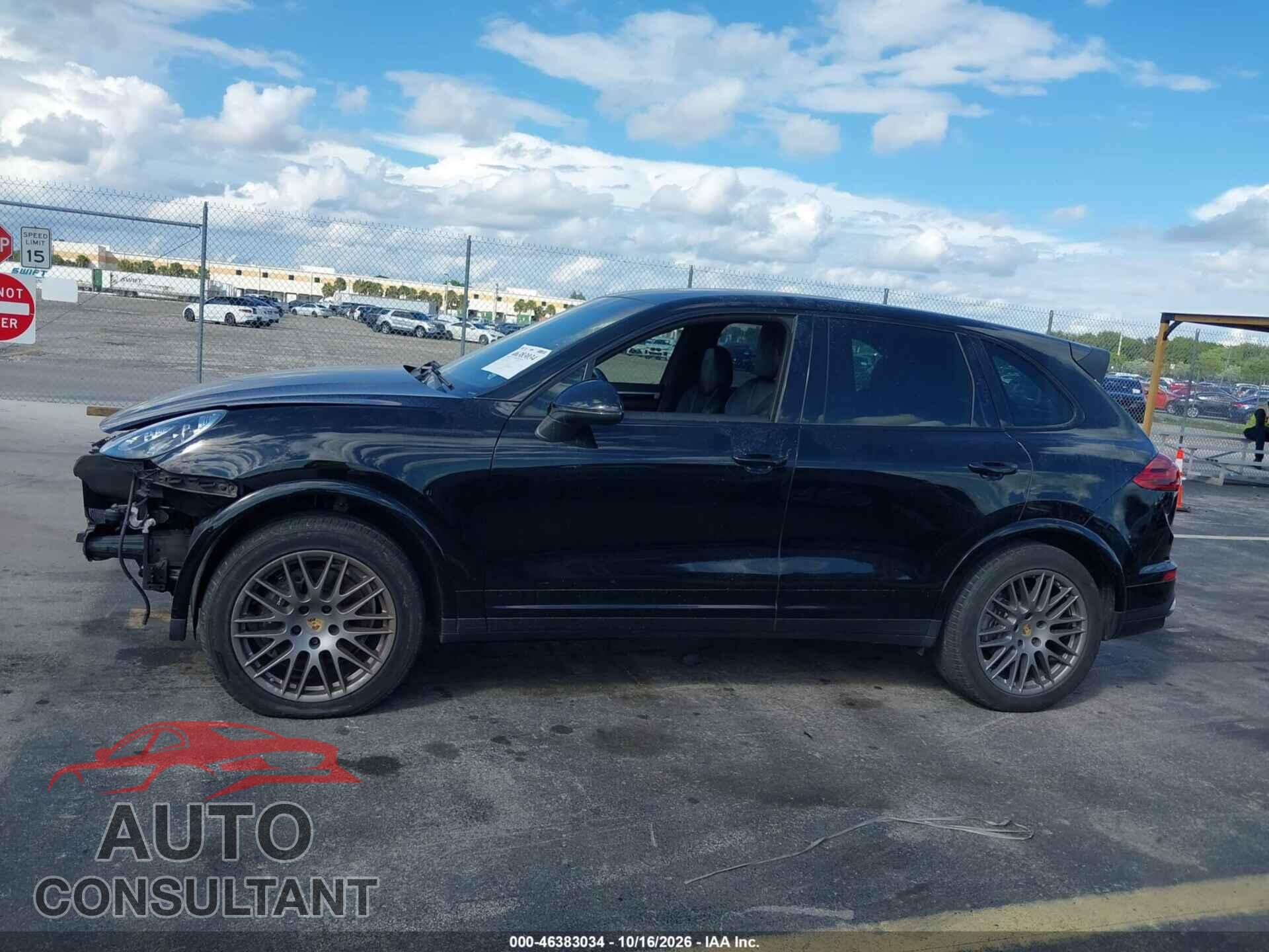 PORSCHE CAYENNE 2017 - WP1AA2A24HKA82455