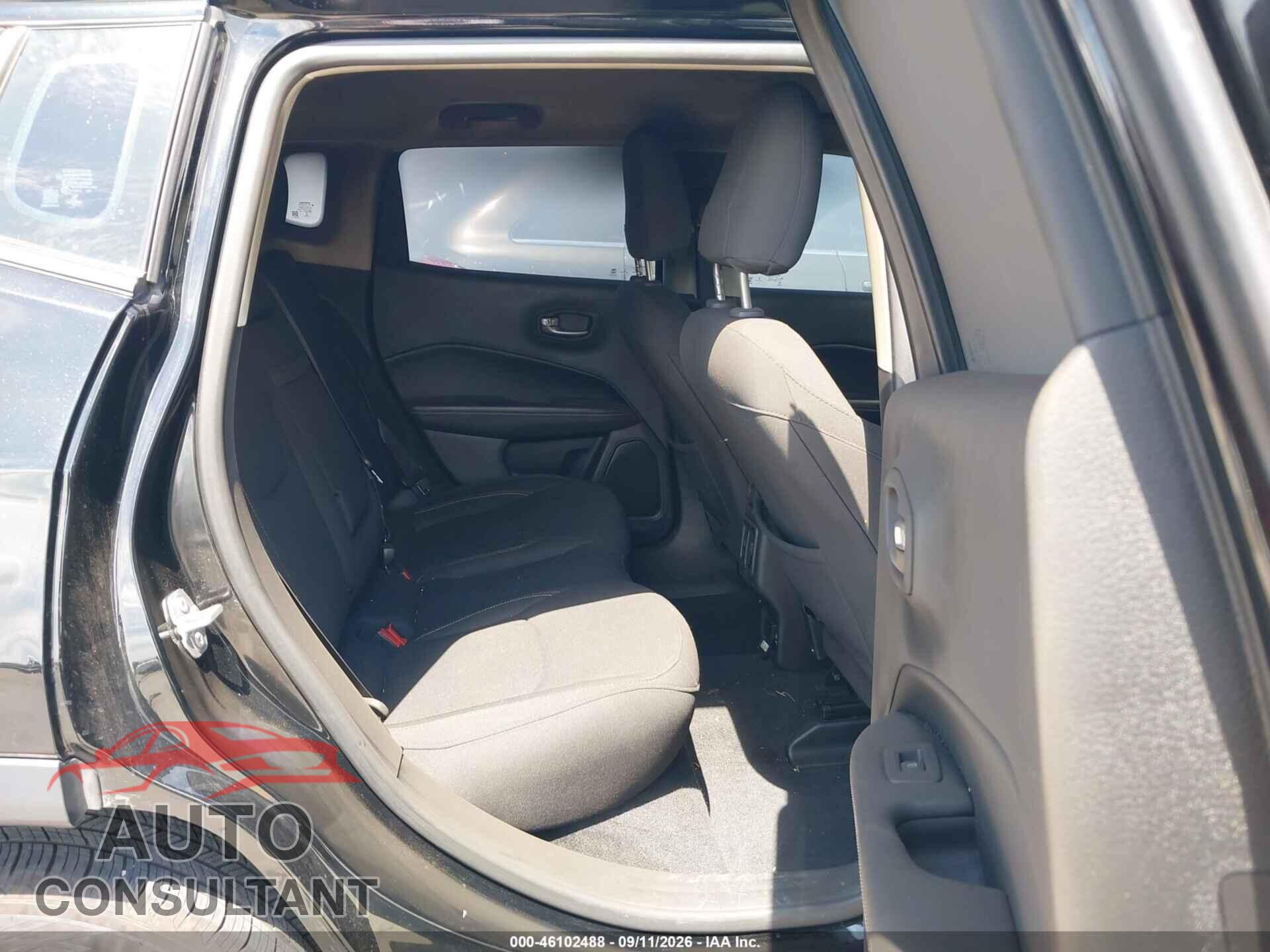 JEEP COMPASS 2019 - 3C4NJCAB7KT856356
