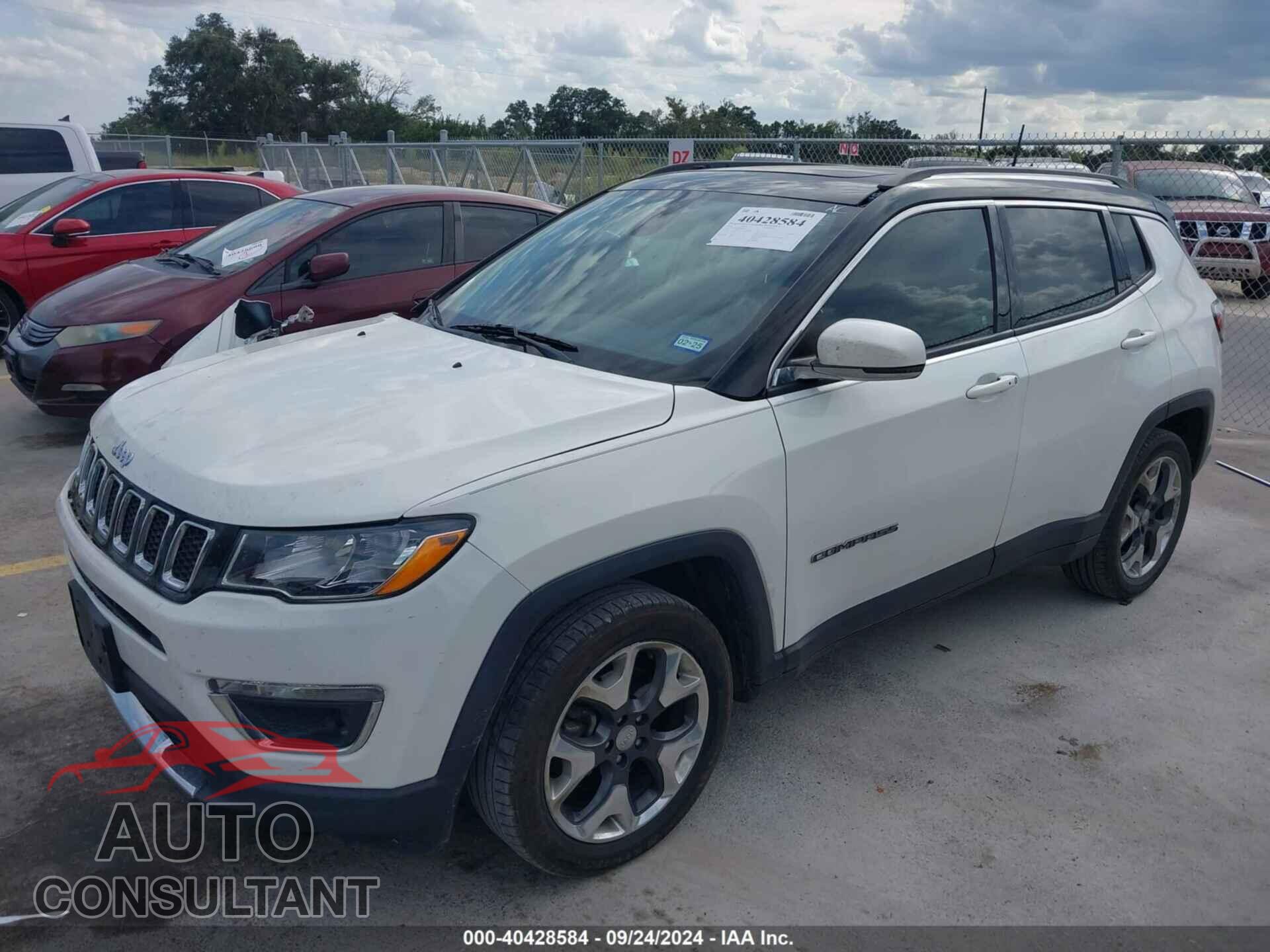 JEEP COMPASS 2018 - 3C4NJCCB6JT181515