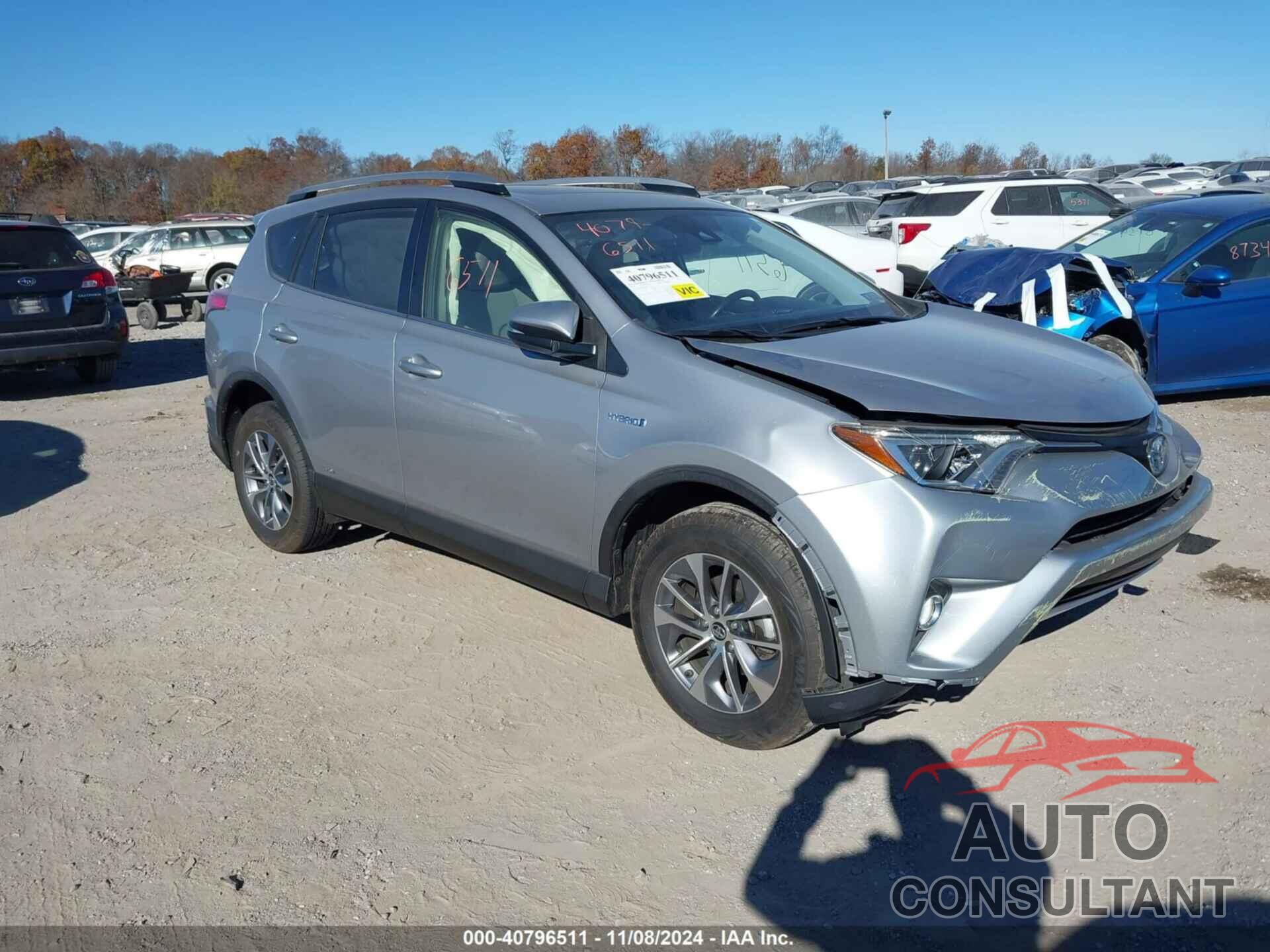 TOYOTA RAV4 HYBRID 2018 - JTMRJREV1JD192777