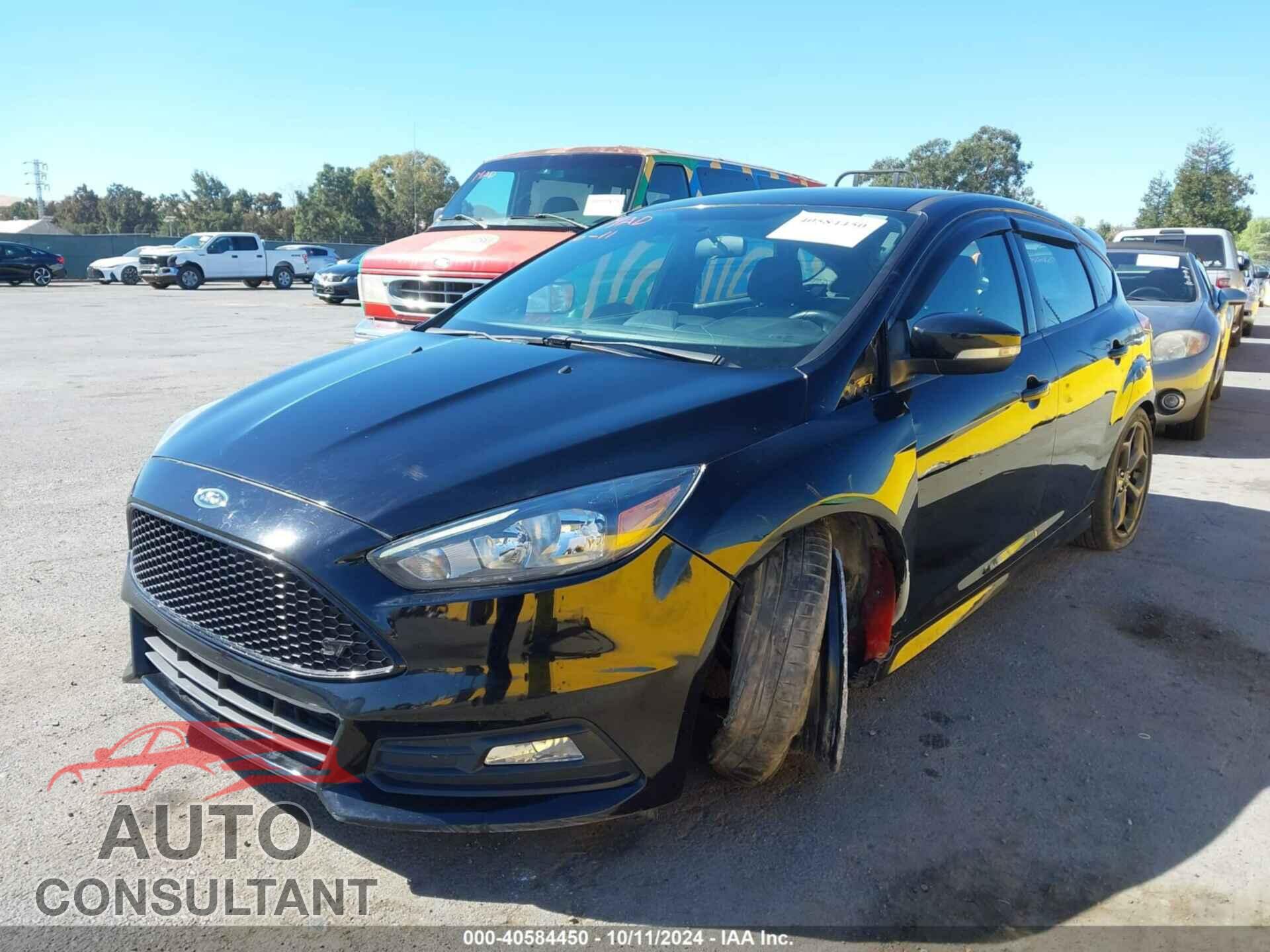 FORD FOCUS ST 2018 - 1FADP3L97JL211775