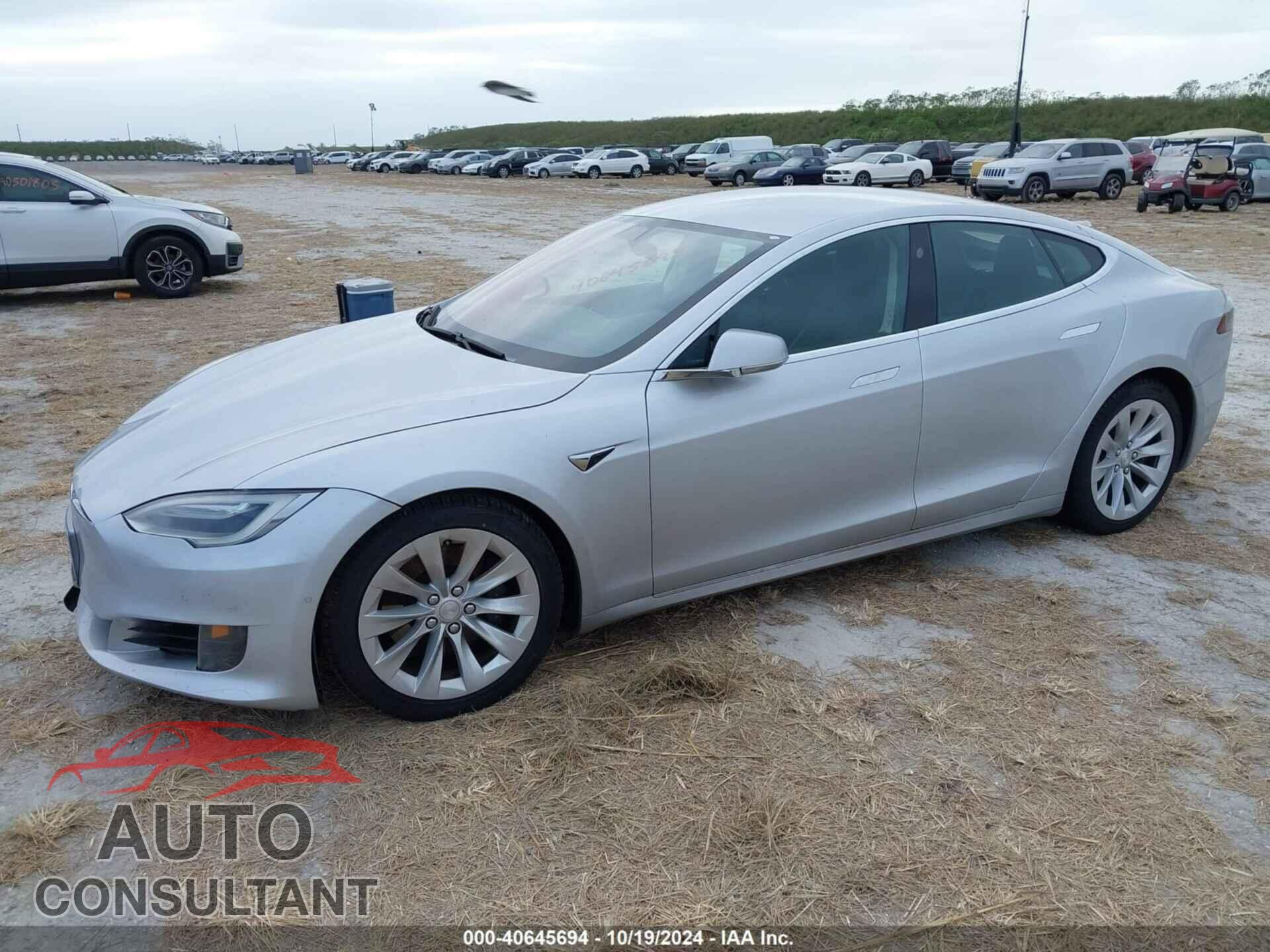 TESLA MODEL S 2017 - 5YJSA1E23HF175457