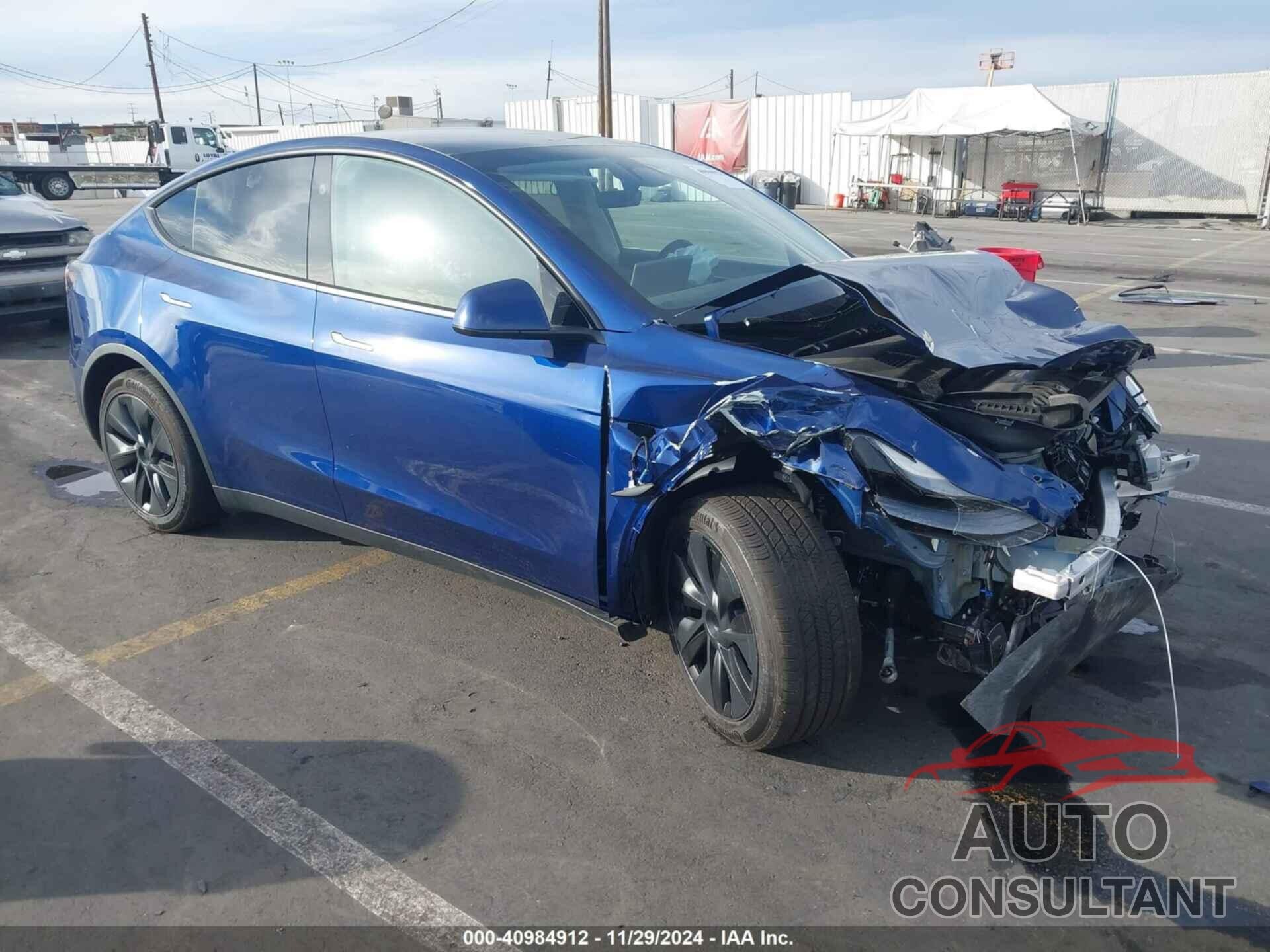 TESLA MODEL Y 2025 - 7SAYGDED2SF219423