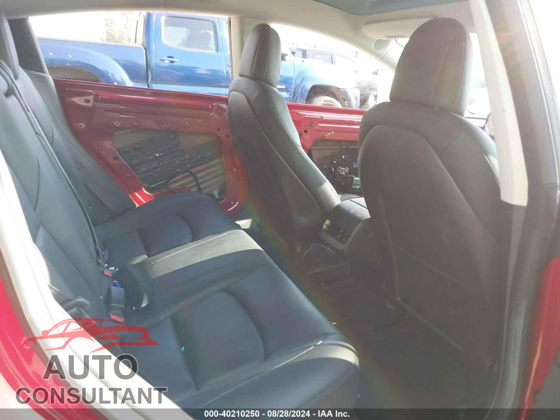 TESLA MODEL 3 2018 - 5YJ3E1EA1JF019312