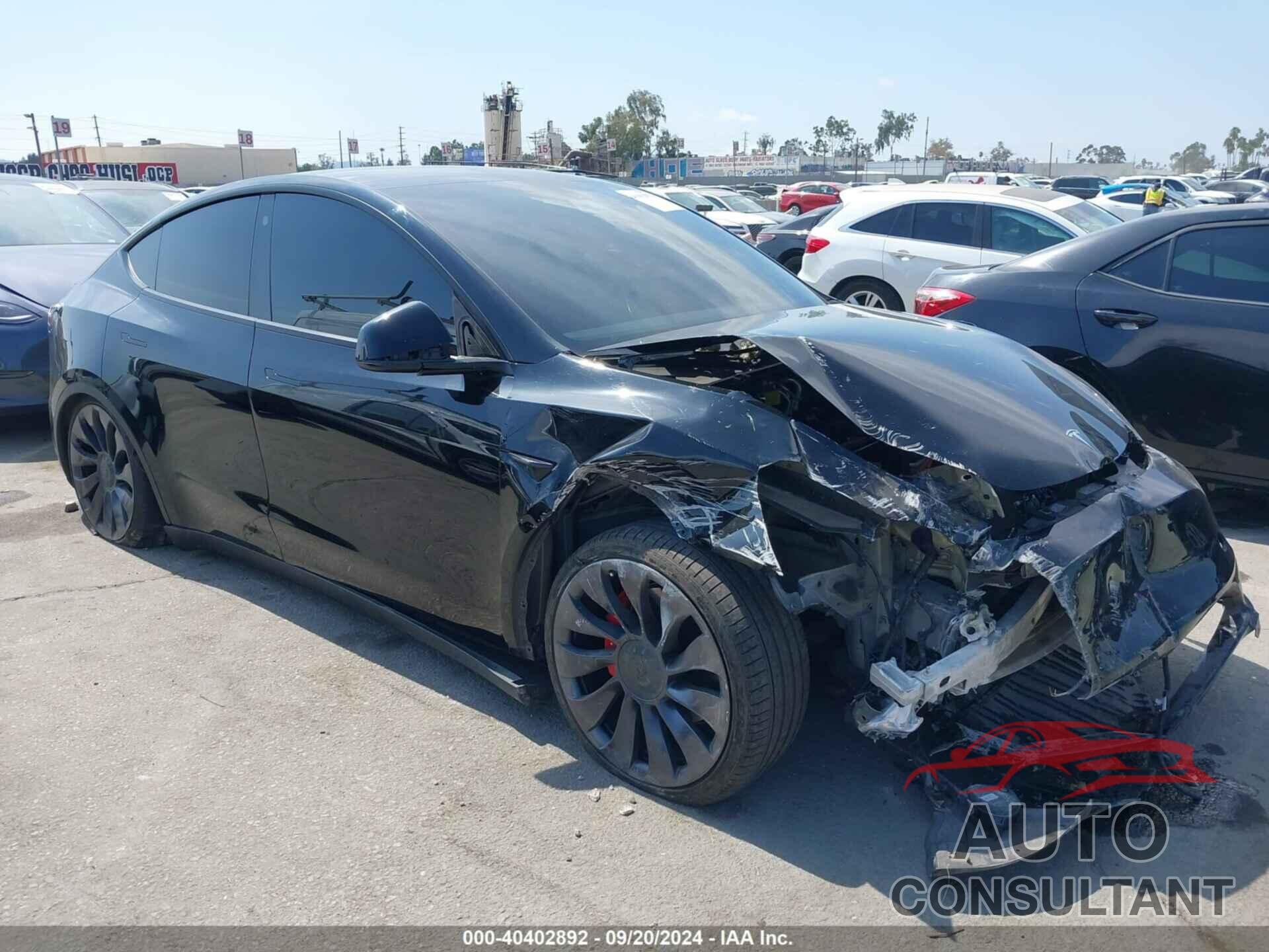 TESLA MODEL Y 2021 - 5YJYGDEF3MF266641