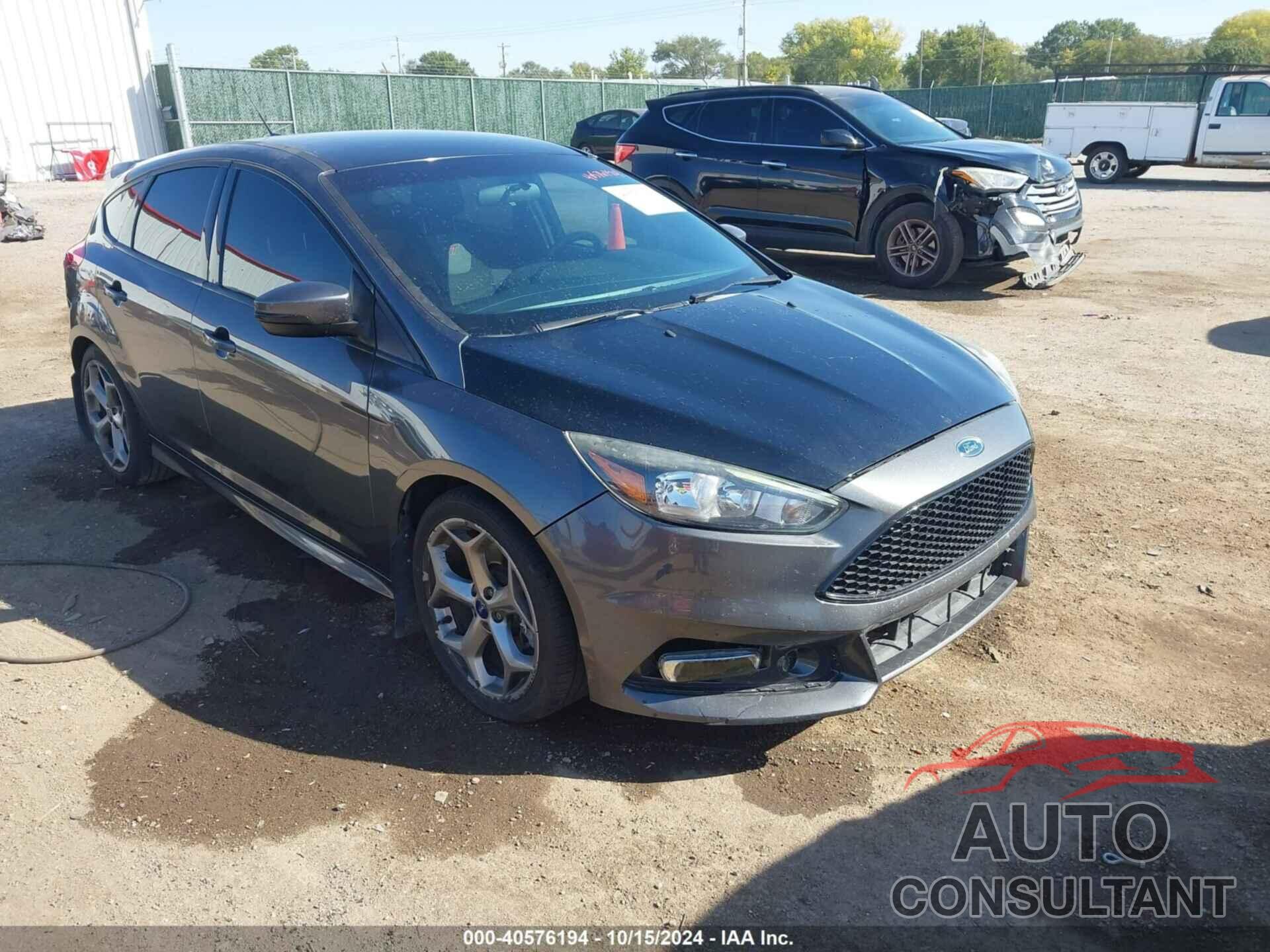 FORD FOCUS ST 2018 - 1FADP3L99JL217741
