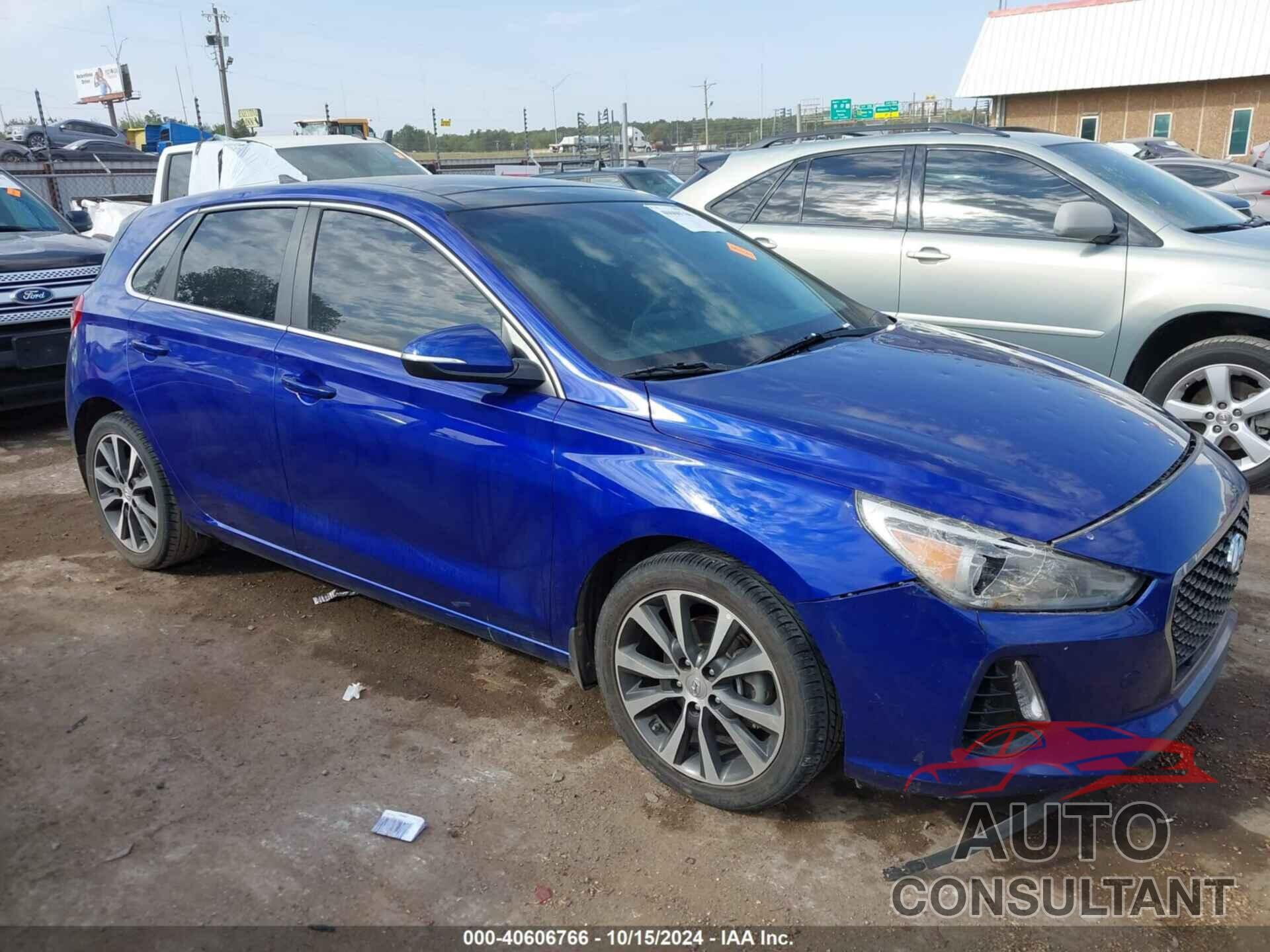 HYUNDAI ELANTRA GT 2019 - KMHH35LE4KU108479