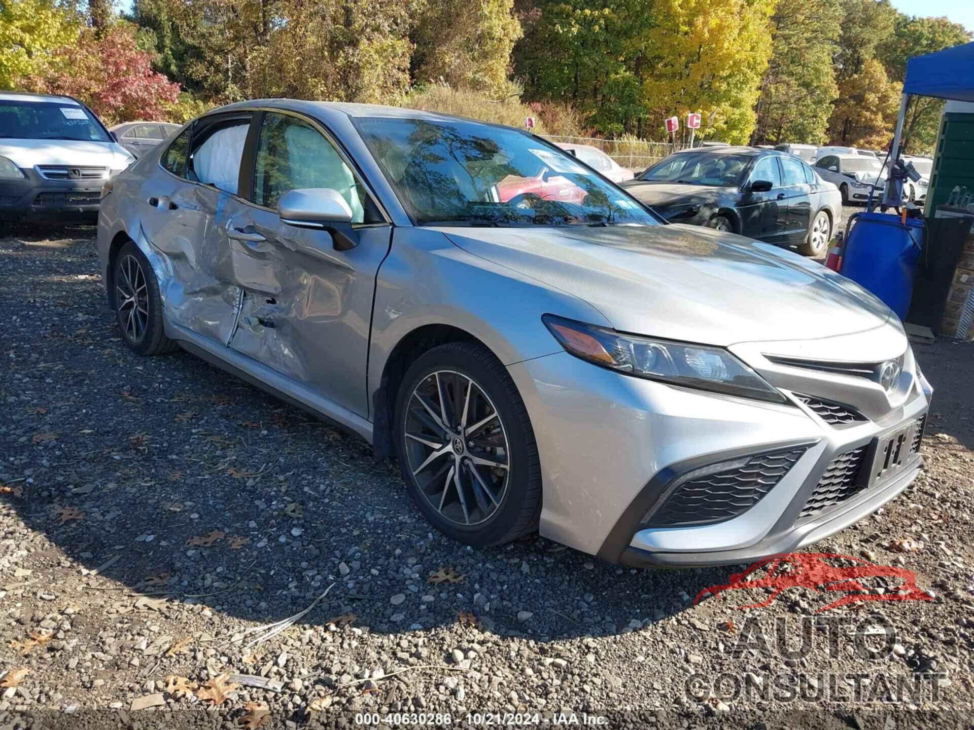 TOYOTA CAMRY 2023 - 4T1G11BK2PU087964