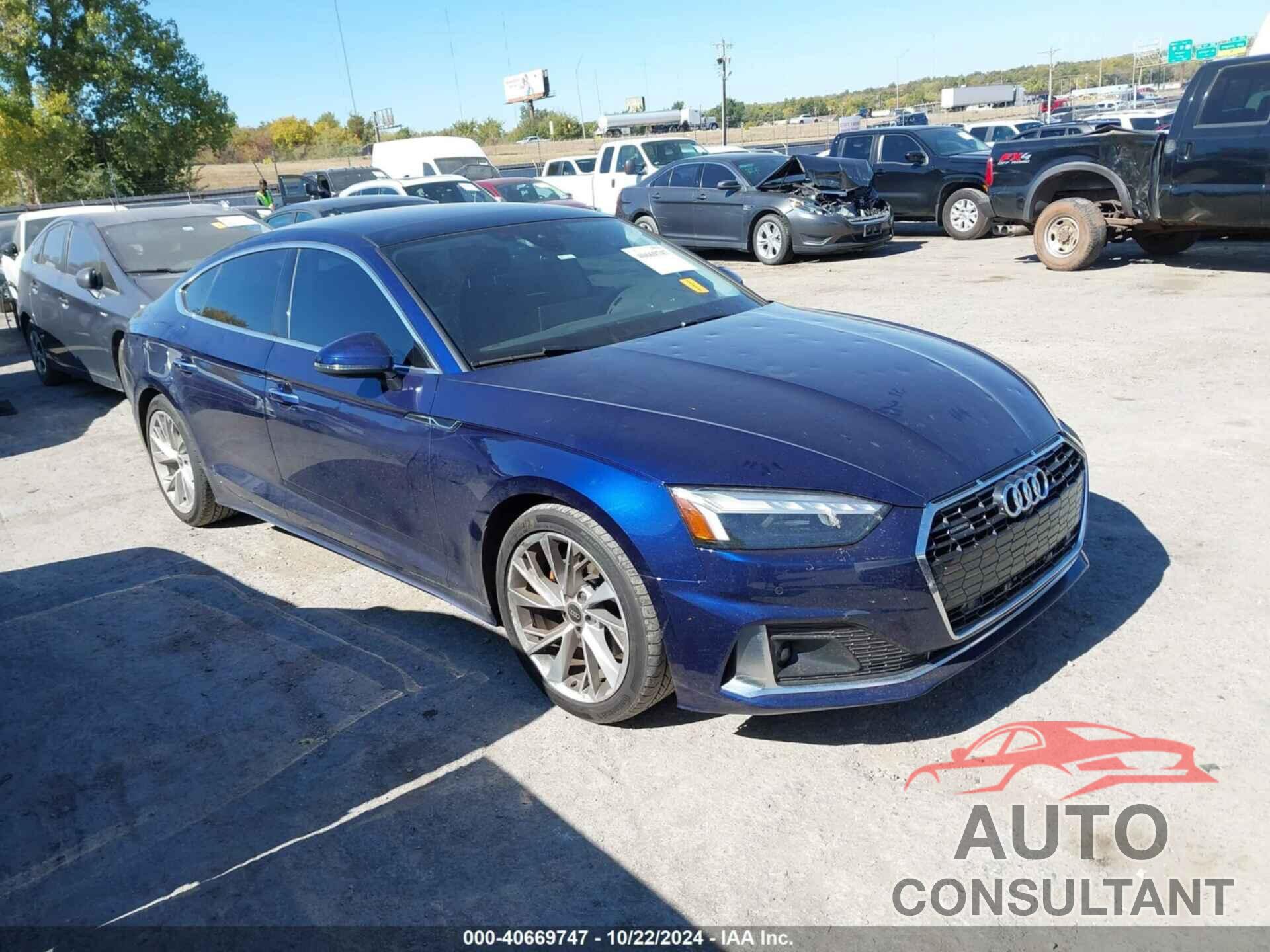 AUDI A5 SPORTBACK 2022 - WAUCBCF55NA032596