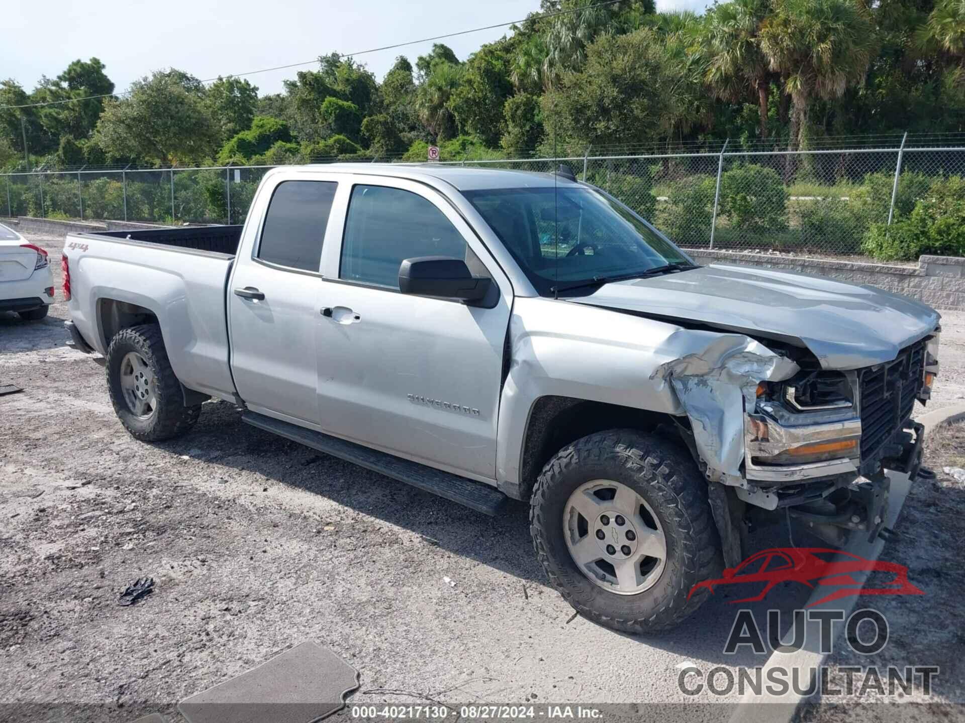 CHEVROLET SILVERADO 1500 2018 - 1GCVKNEH3JZ334550