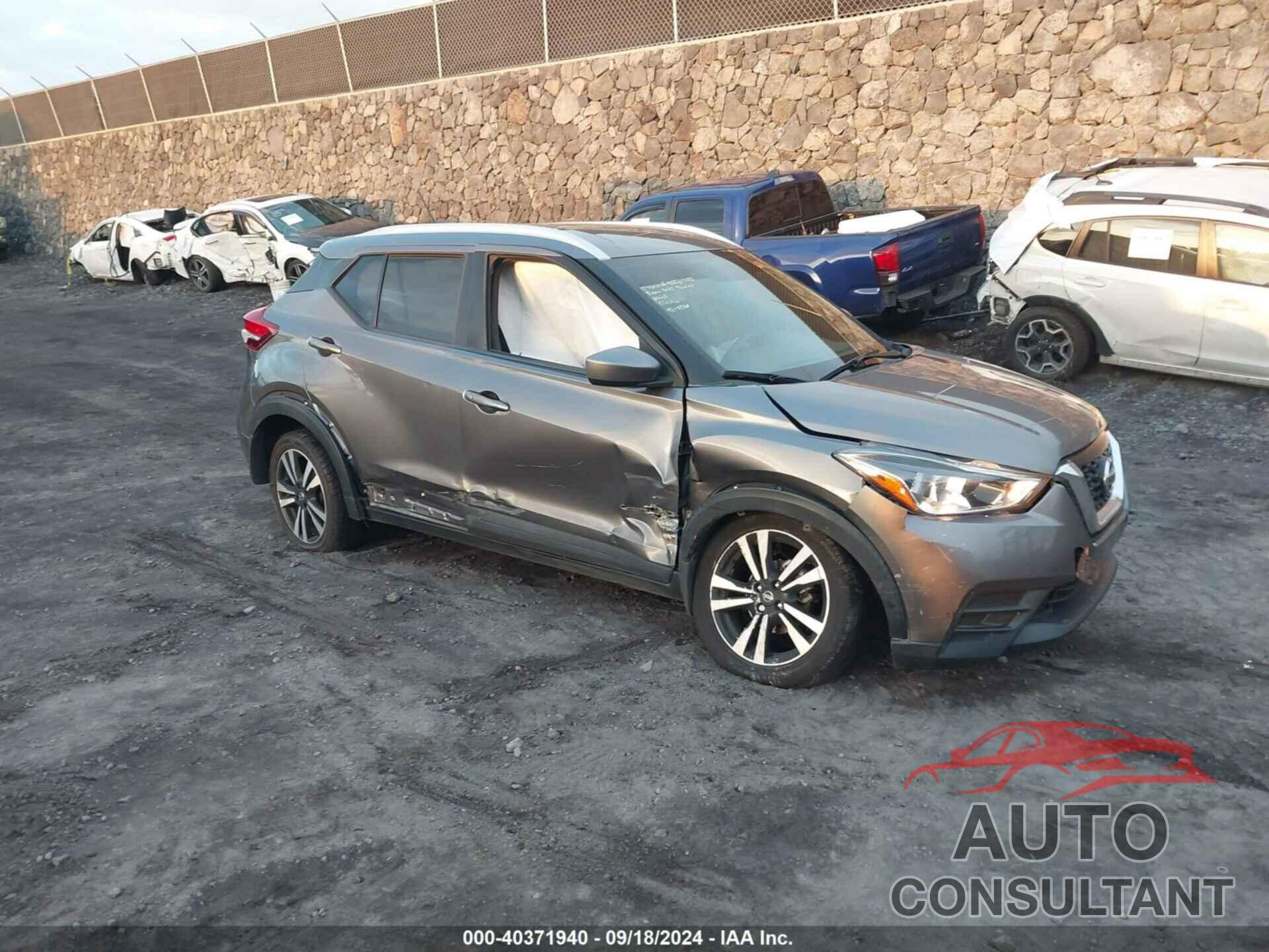 NISSAN KICKS 2018 - 3N1CP5CU7JL546211