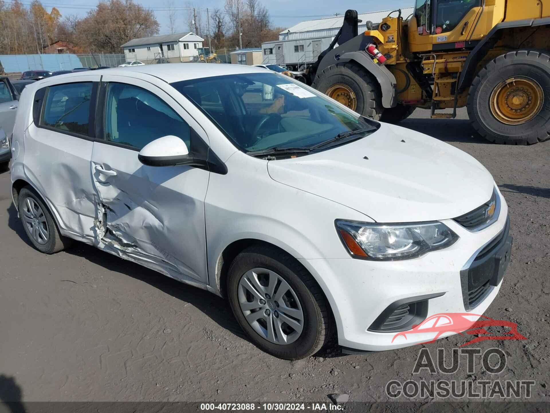 CHEVROLET SONIC 2017 - 1G1JG6SGXH4162177