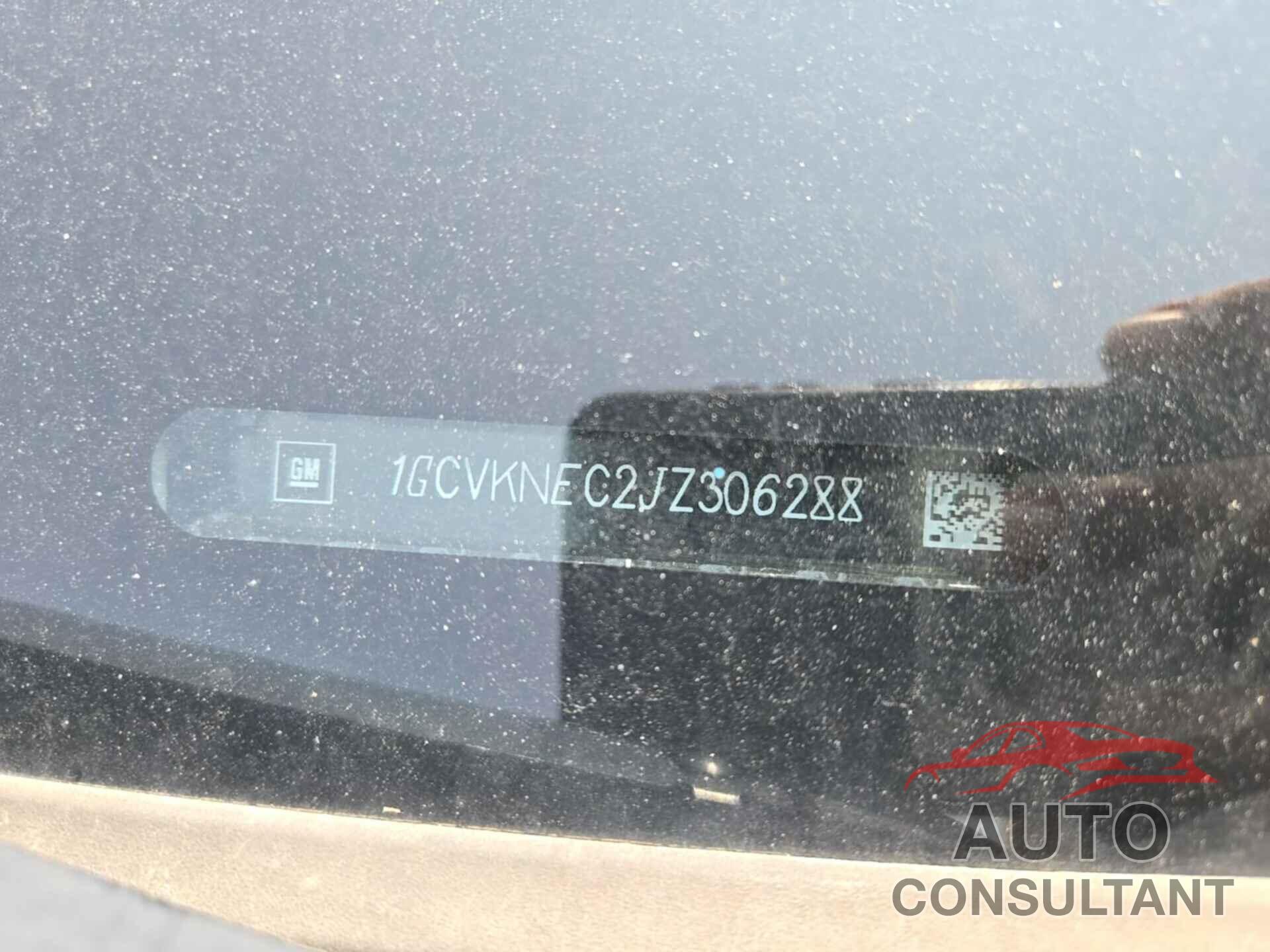 CHEVROLET SILVERADO 1500 2018 - 1GCVKNEC2JZ306288