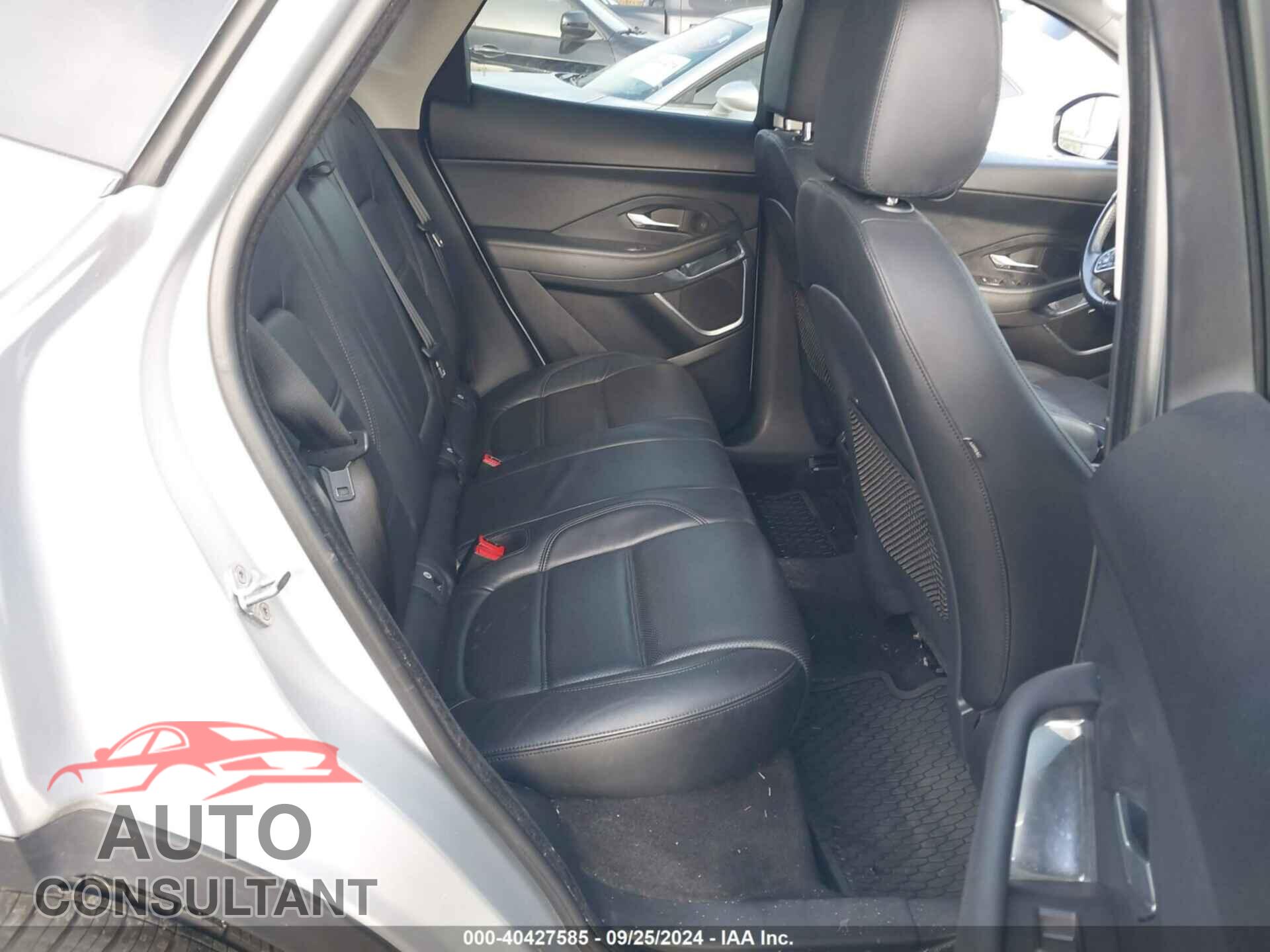 JAGUAR E-PACE 2018 - SADFJ2FX9J1Z13671