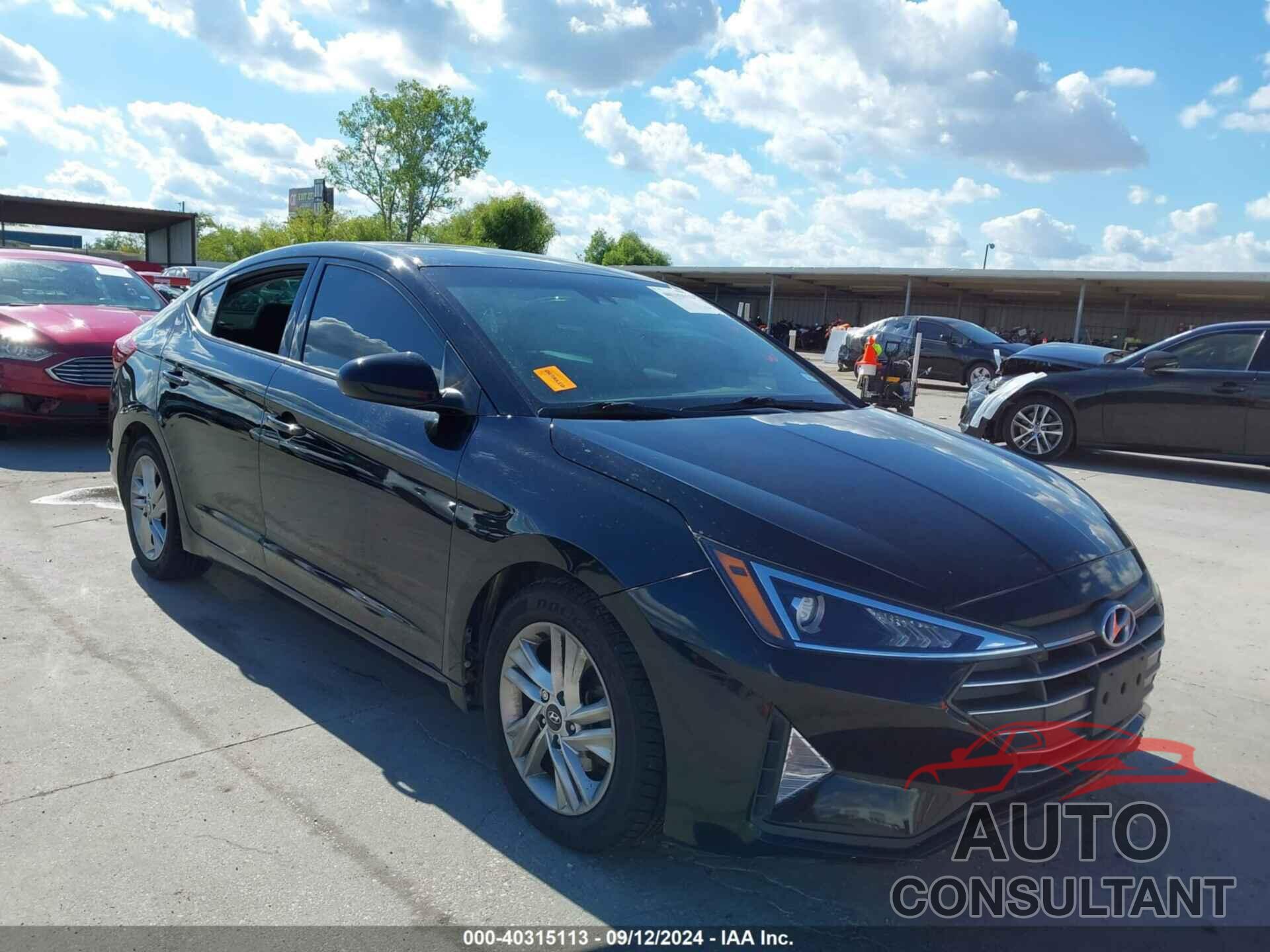 HYUNDAI ELANTRA 2020 - 5NPD84LF5LH583996