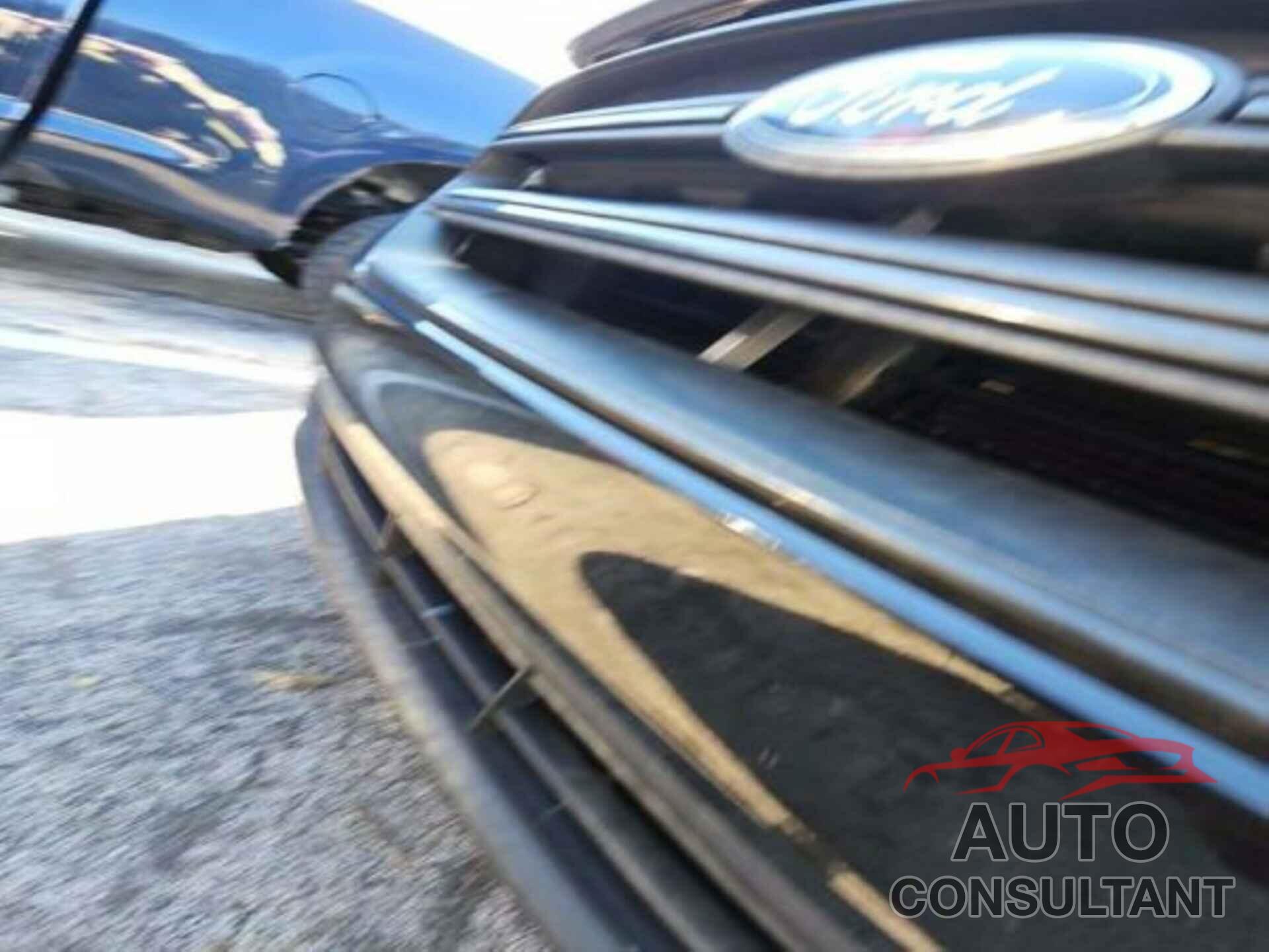 FORD ESCAPE 2017 - 1FMCU0F7XHUE56268