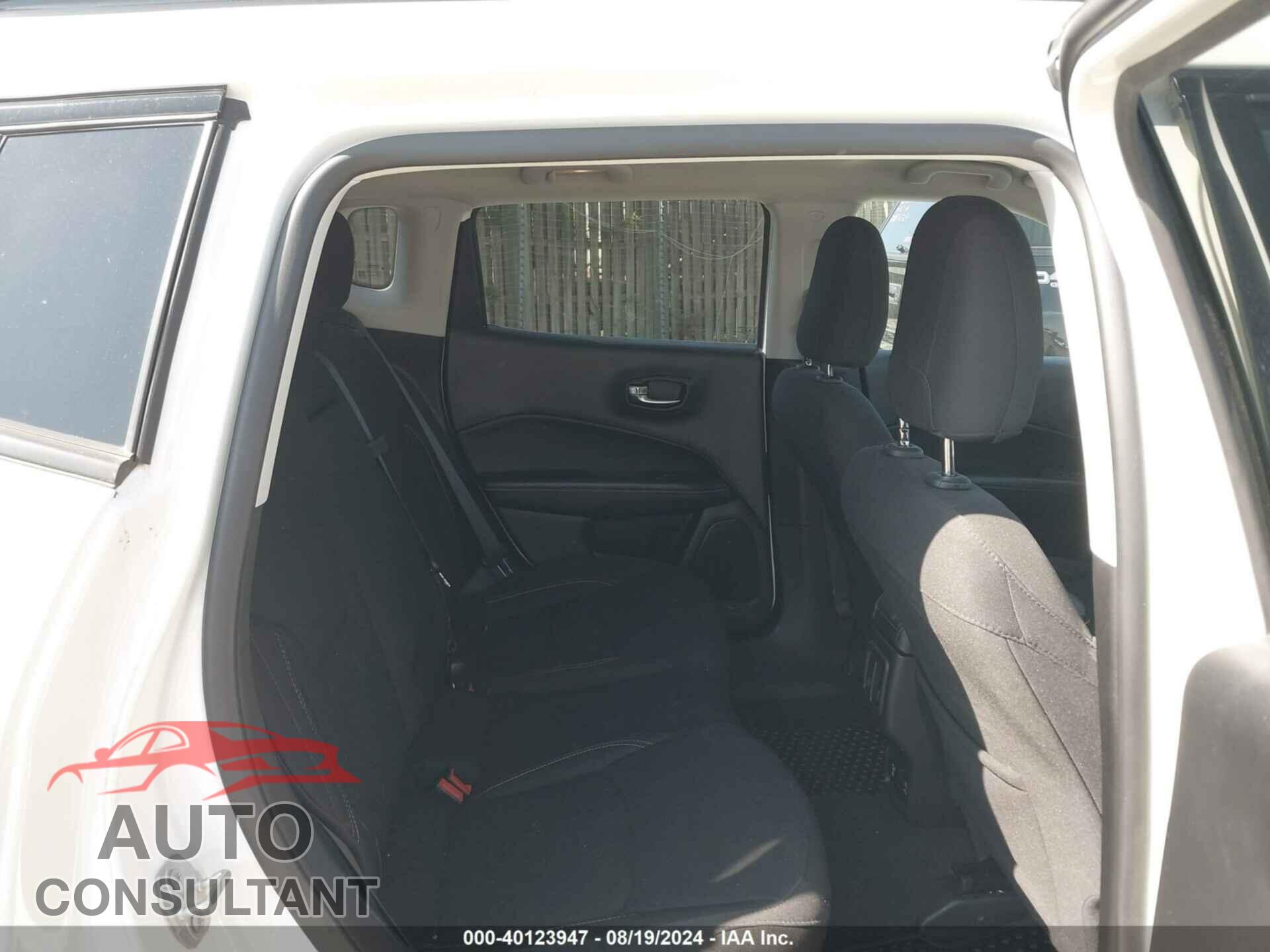 JEEP COMPASS 2020 - 3C4NJDAB1LT174550