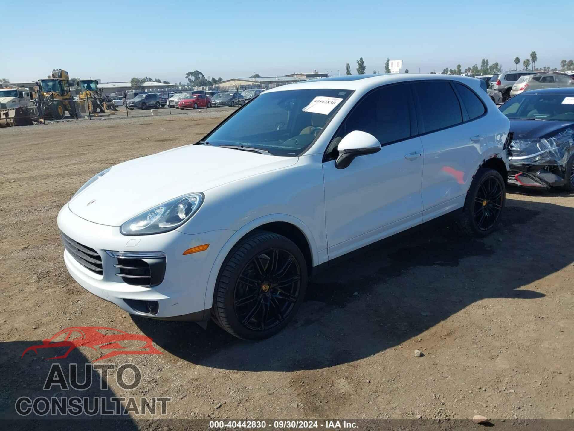 PORSCHE CAYENNE 2018 - WP1AA2A21JKA03099