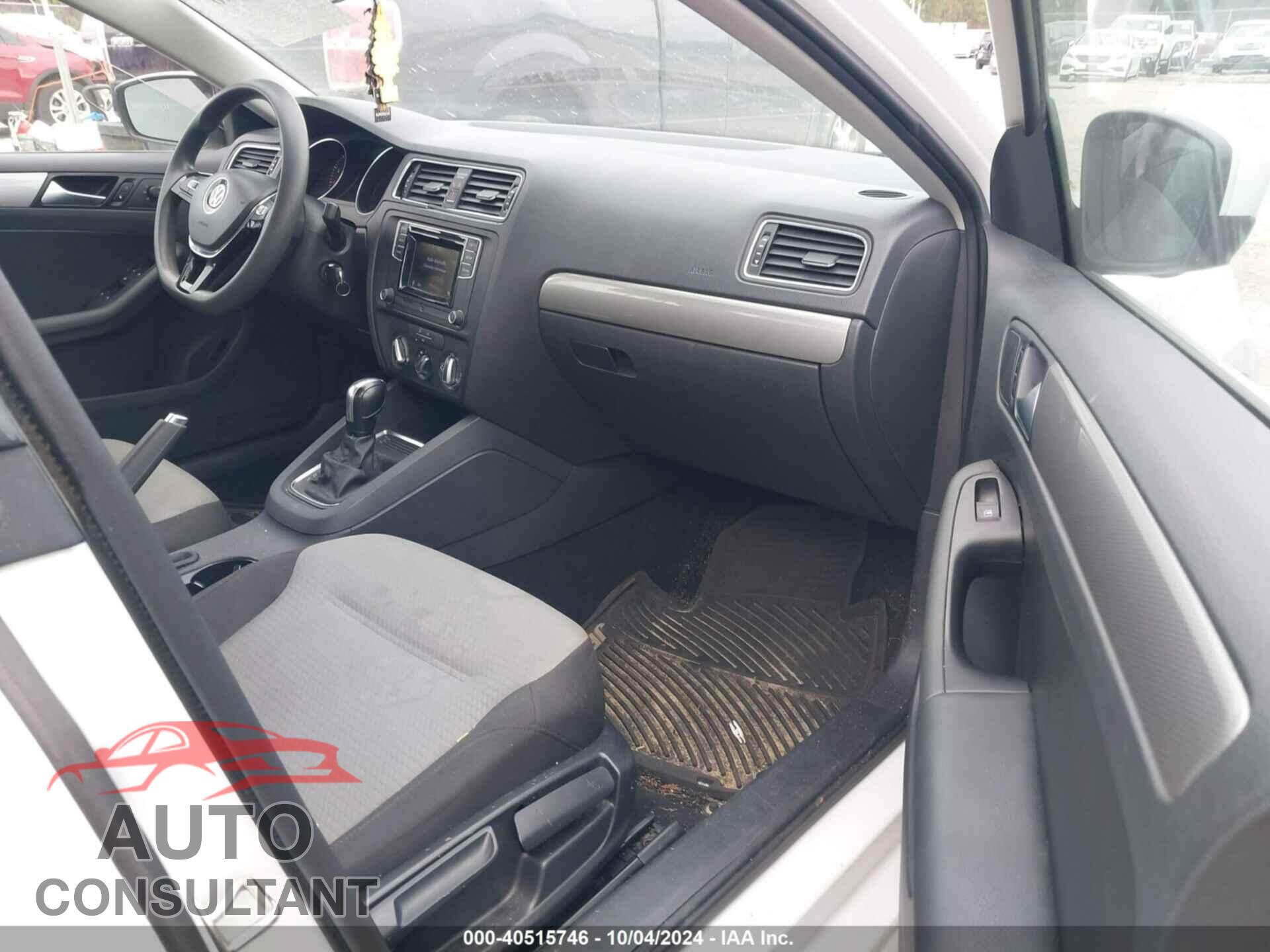 VOLKSWAGEN JETTA 2017 - 3VW2B7AJ1HM363576