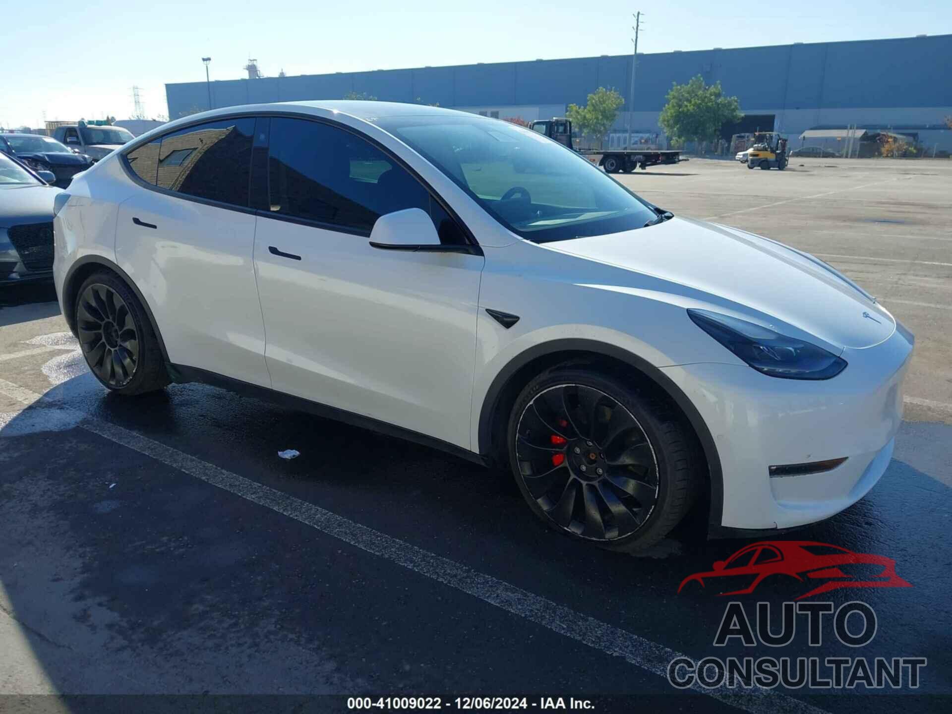 TESLA MODEL Y 2022 - 7SAYGDEF6NF340588